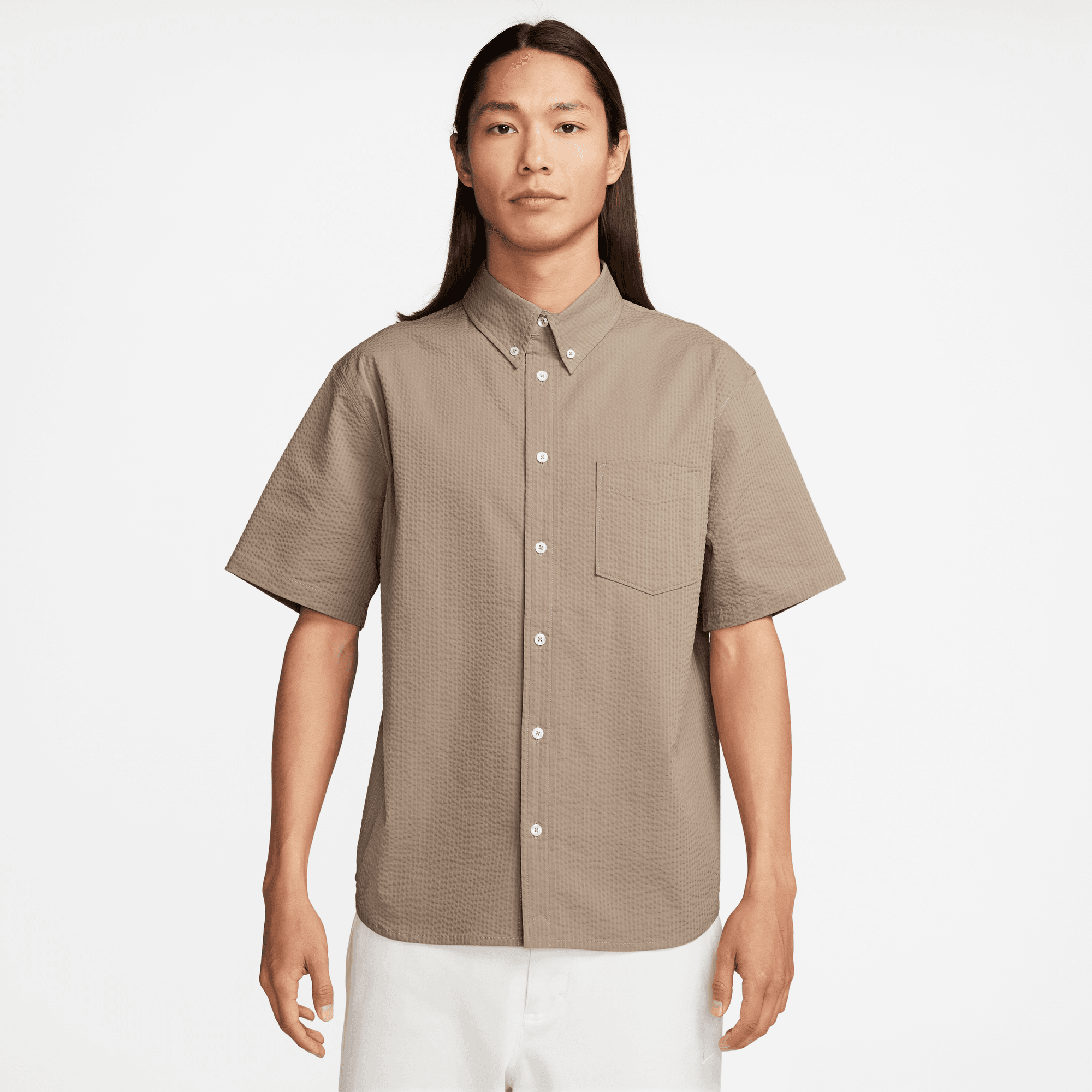 NIKE LIFE MENS SHORT-SLEEVE SEERSUCKER BUTTON-DOWN SHIRT