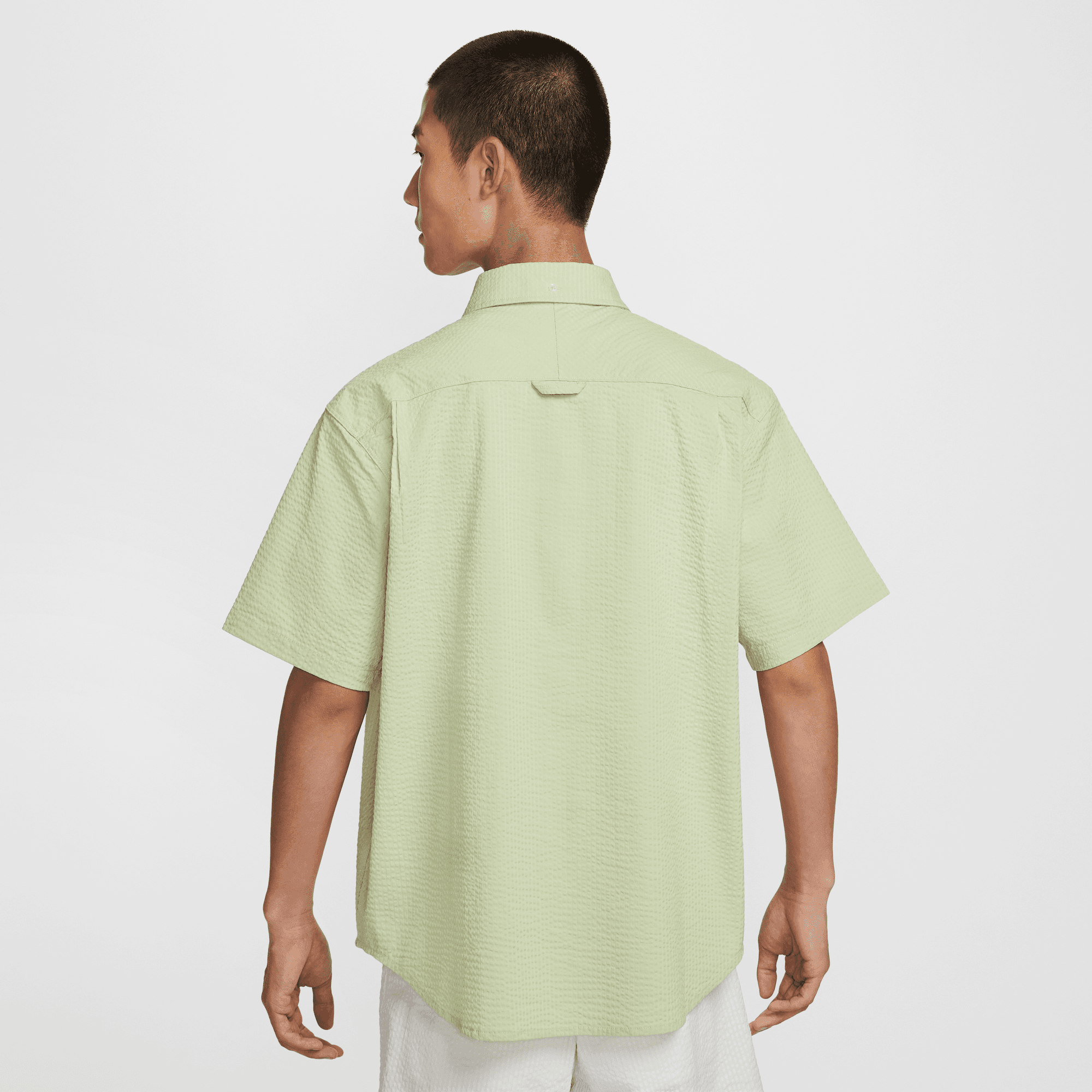 NIKE LIFE MEN'S SHORT-SLEEVE SEERSUCKER BUTTON-DOWN SHIRT