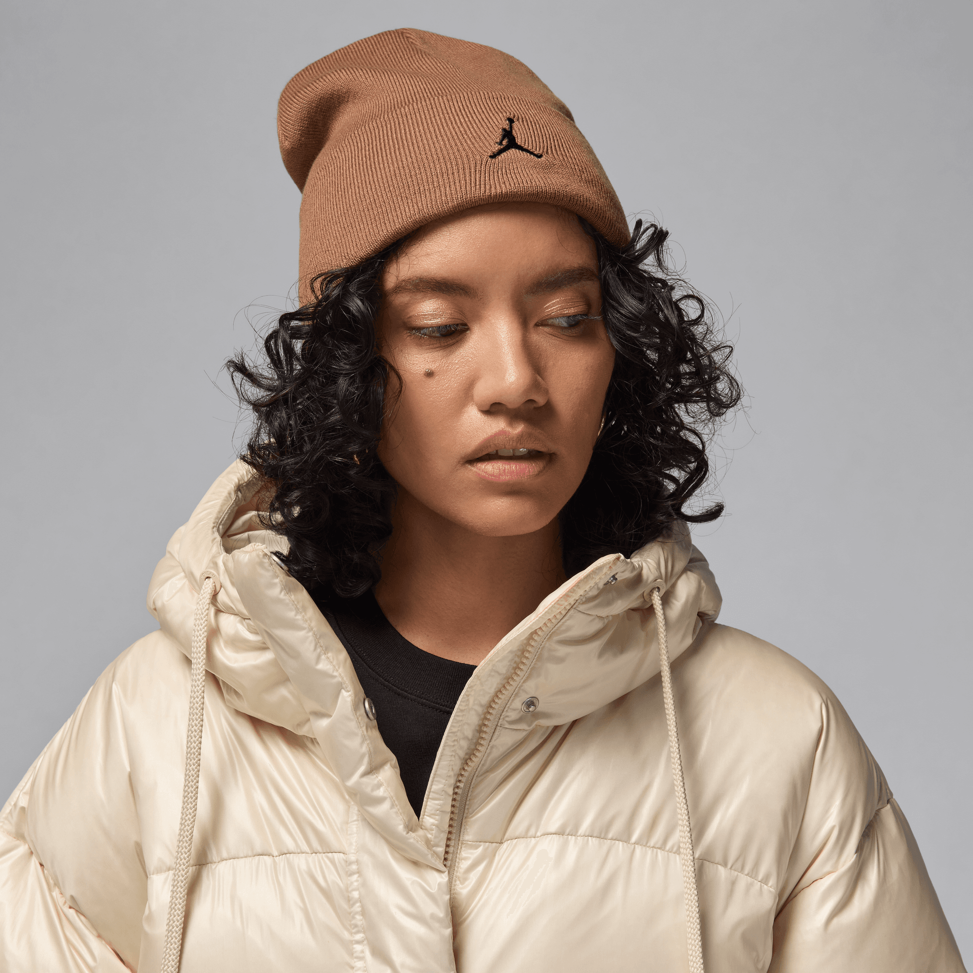 JORDAN PEAK ESSENTIAL BEANIE