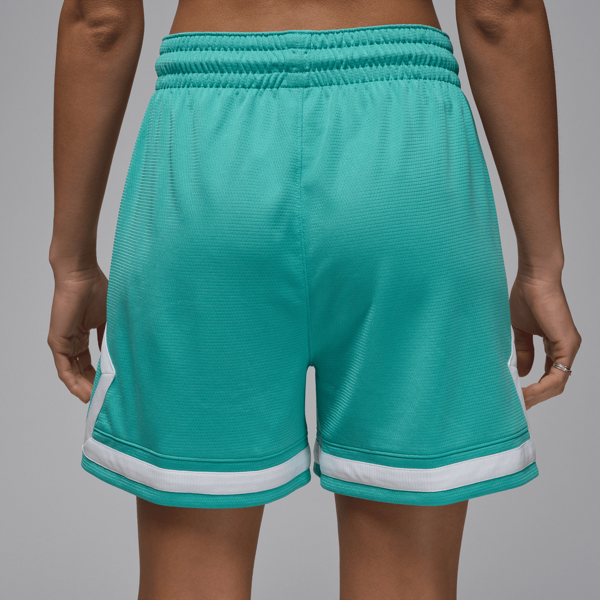 JORDAN SPORT WOMEN'S 4" DIAMOND SHORTS