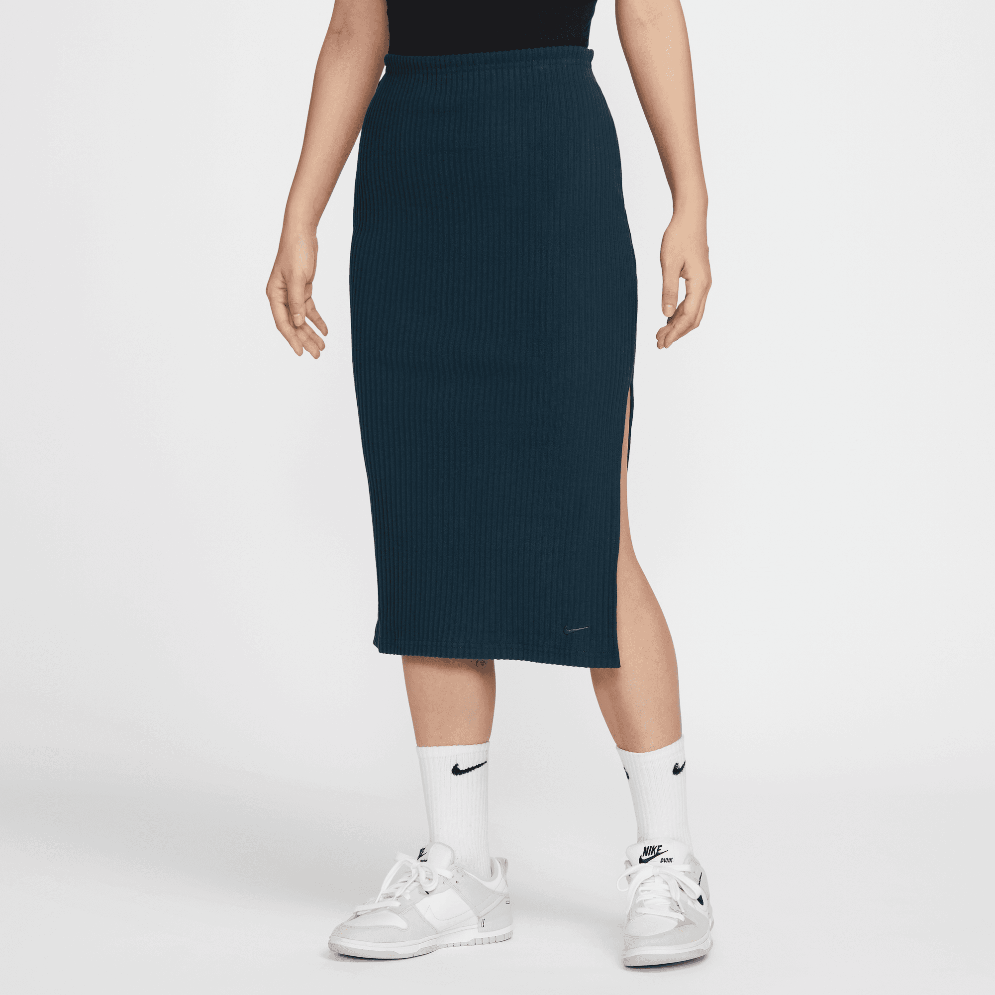 NIKE SPORTSWEAR CHILL KNIT WOMEN'S SLIM RIBBED MIDI SKIRT