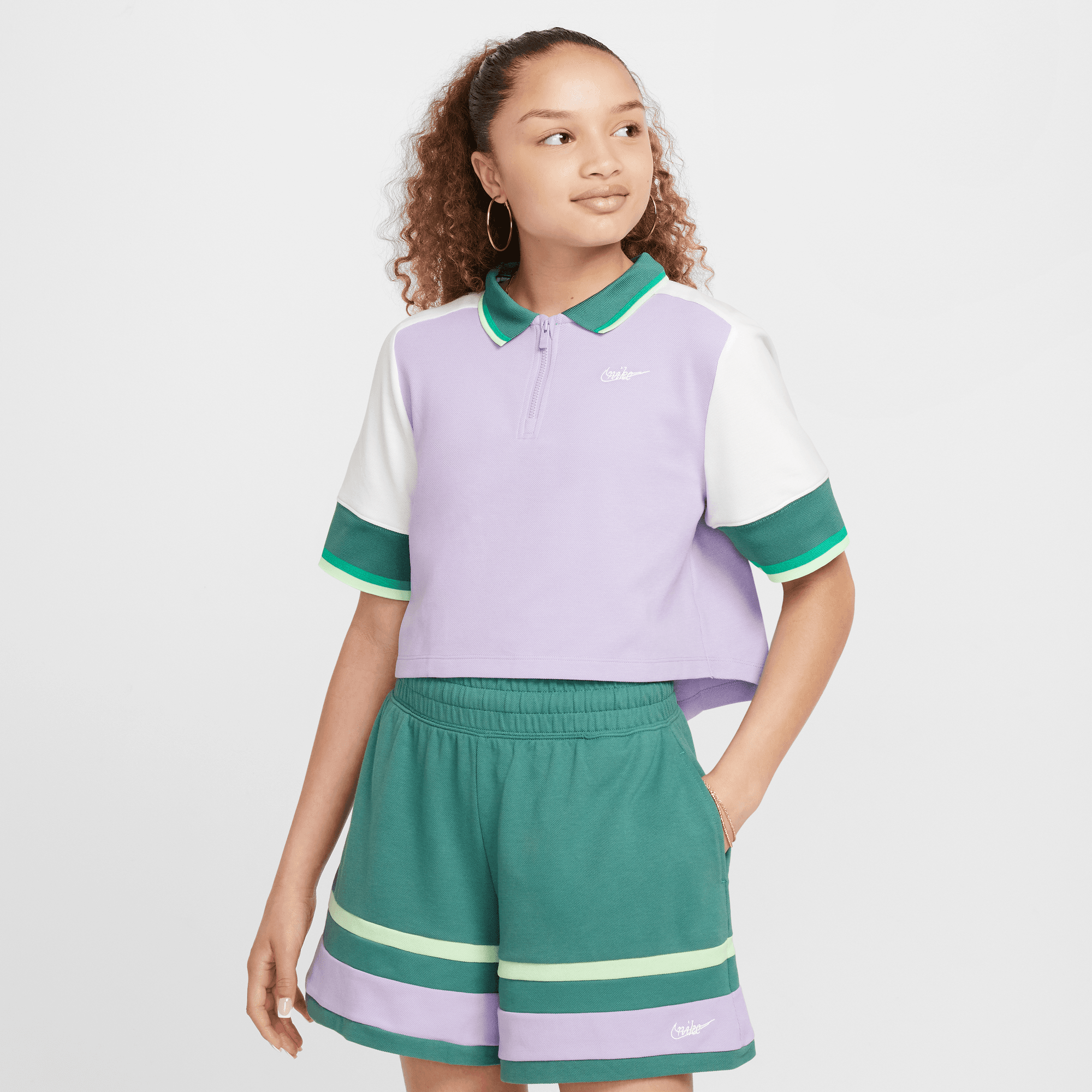 NIKE SPORTSWEAR GIRLS' CROP TOP