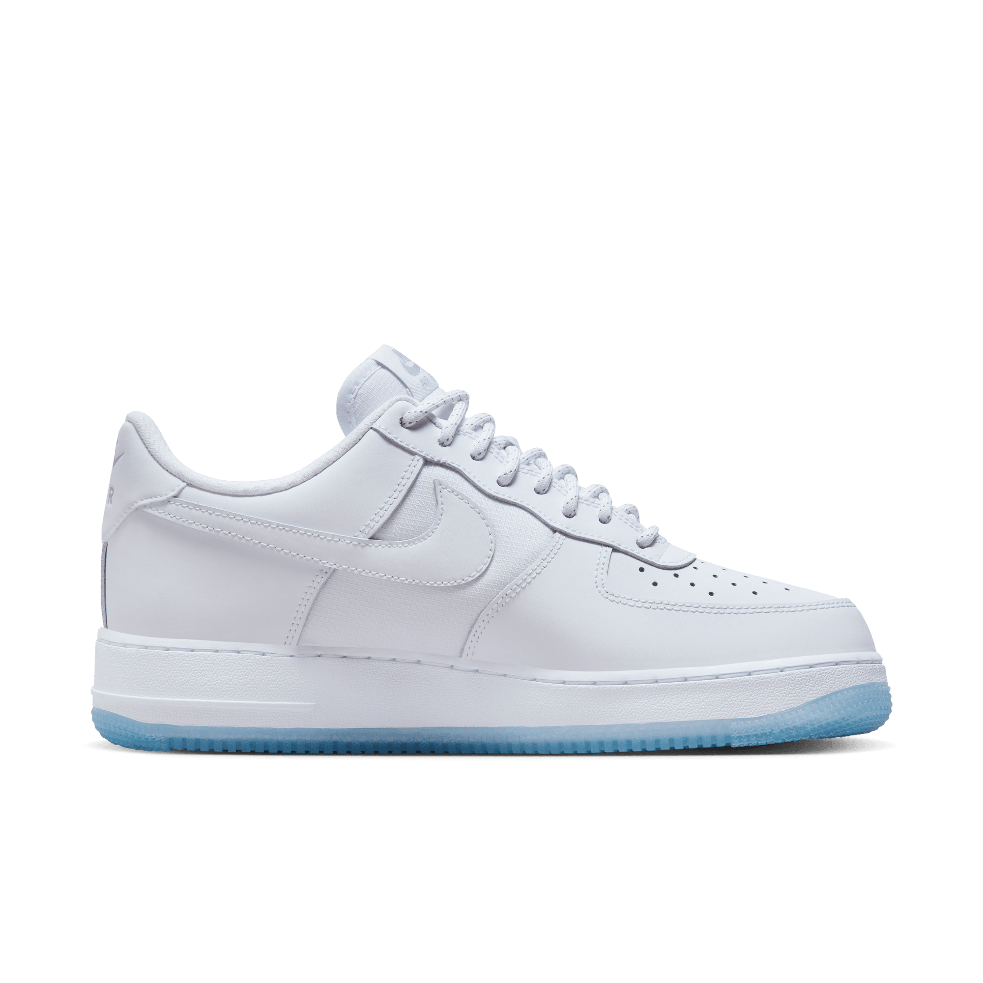Air force 1 sales with clear sole