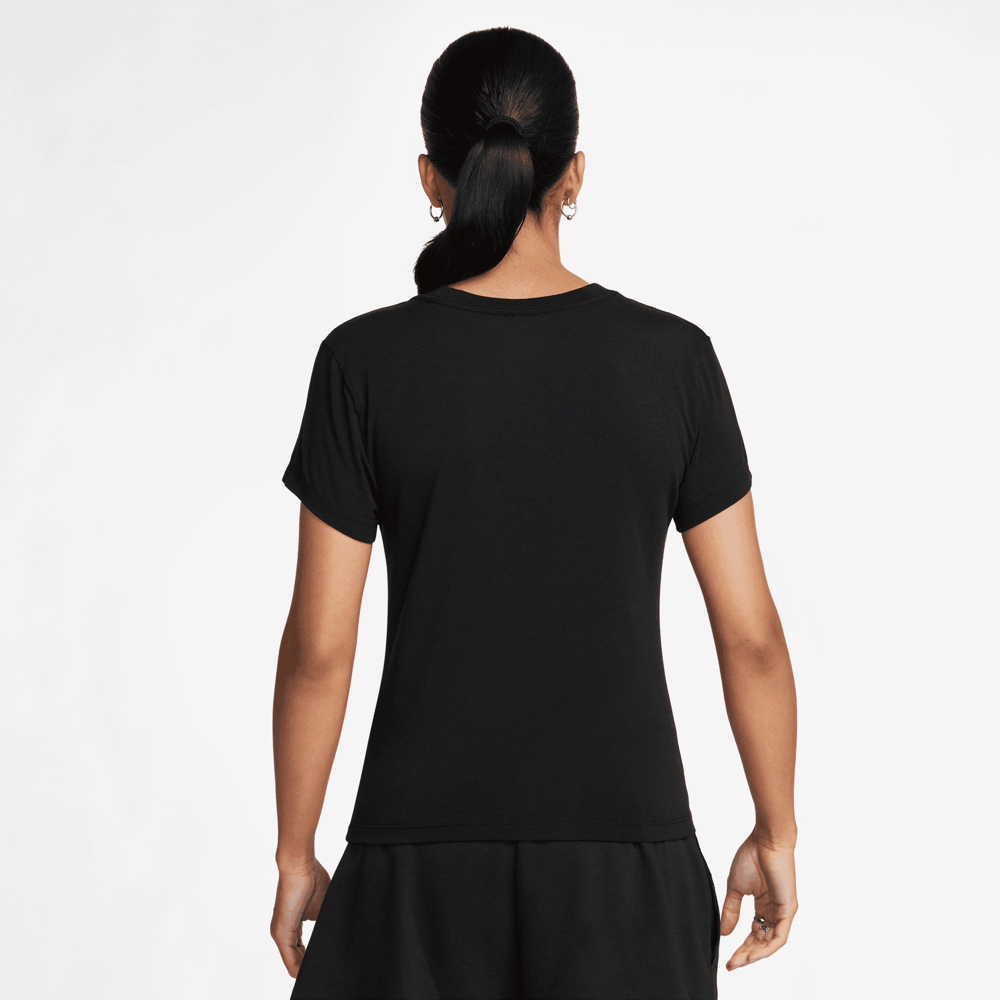 NIKE SPORTSWEAR CHILL KNIT WOMEN'S T-SHIRT BLACK/WHITE – Park Access