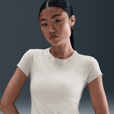 NIKE SPORTSWEAR CHILL KNIT WOMEN'S T-SHIRT