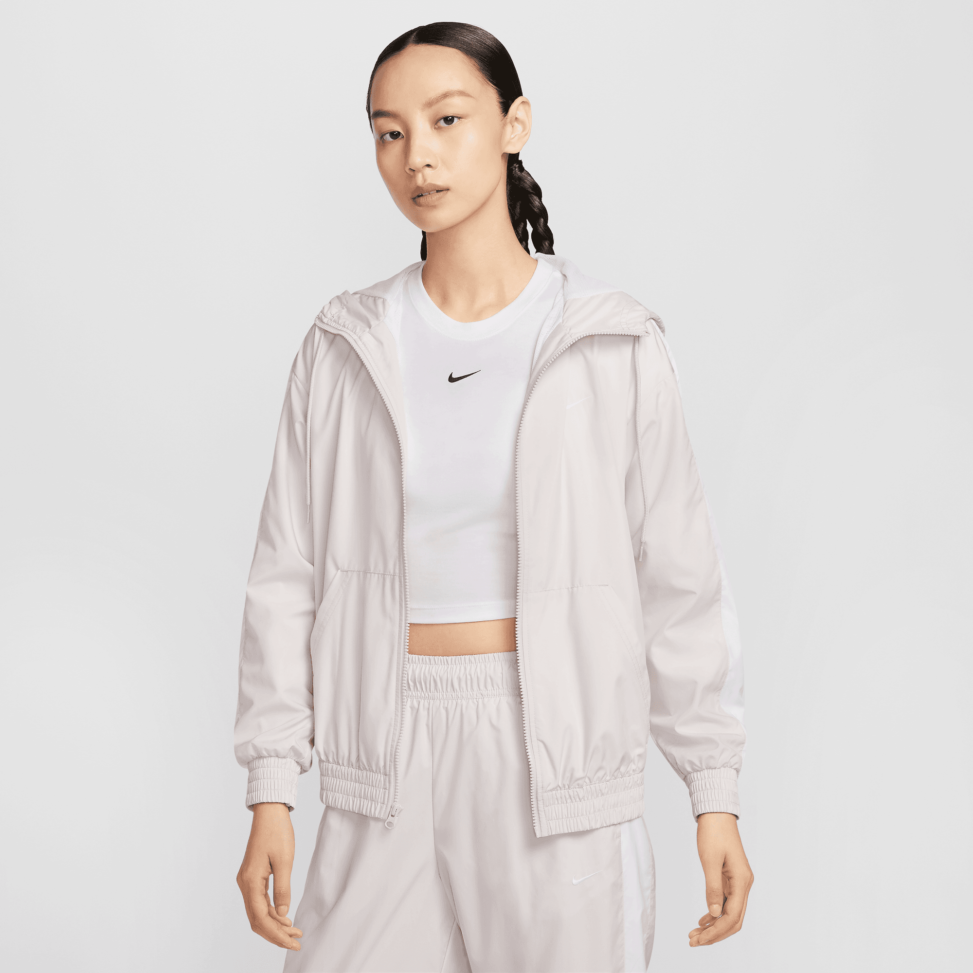 NIKE SPORTSWEAR CLASSIC WOVENS WOMEN'S LOOSE UV PROTECTION HOODED JACKET