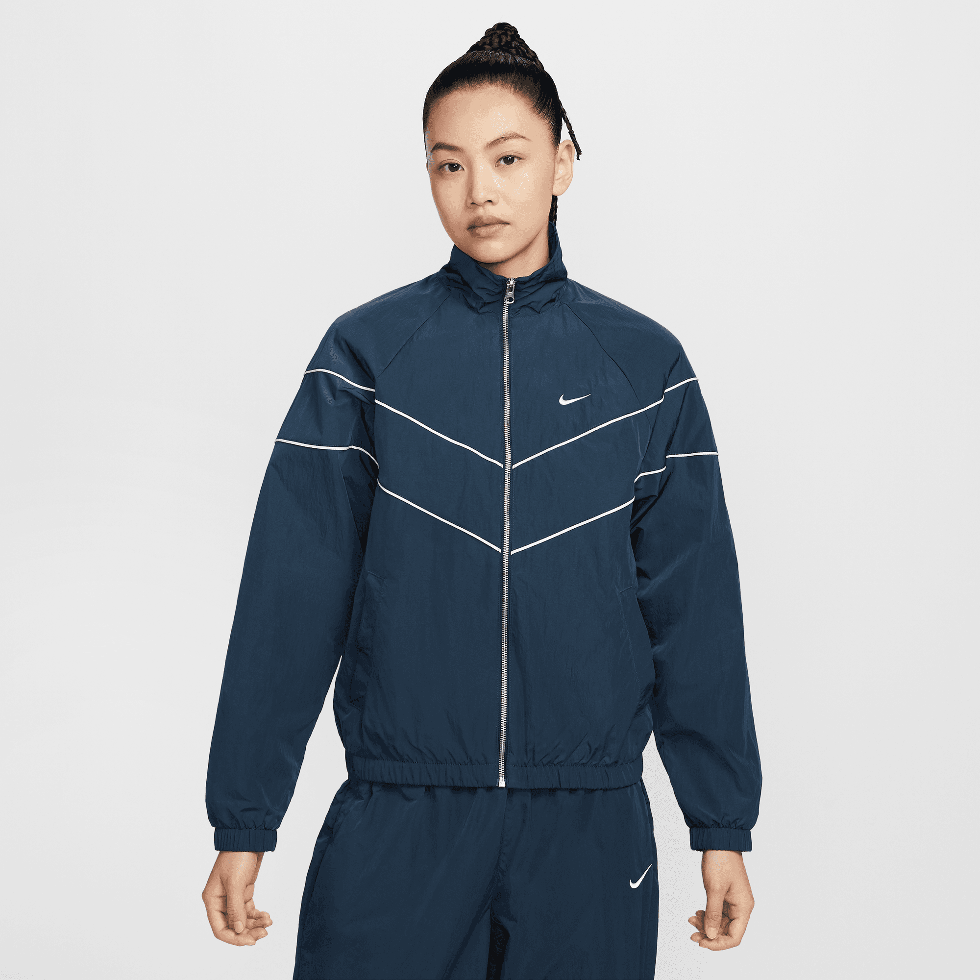 NIKE WINDRUNNER WOMEN'S LOOSE UV WOVEN FULL-ZIP JACKET