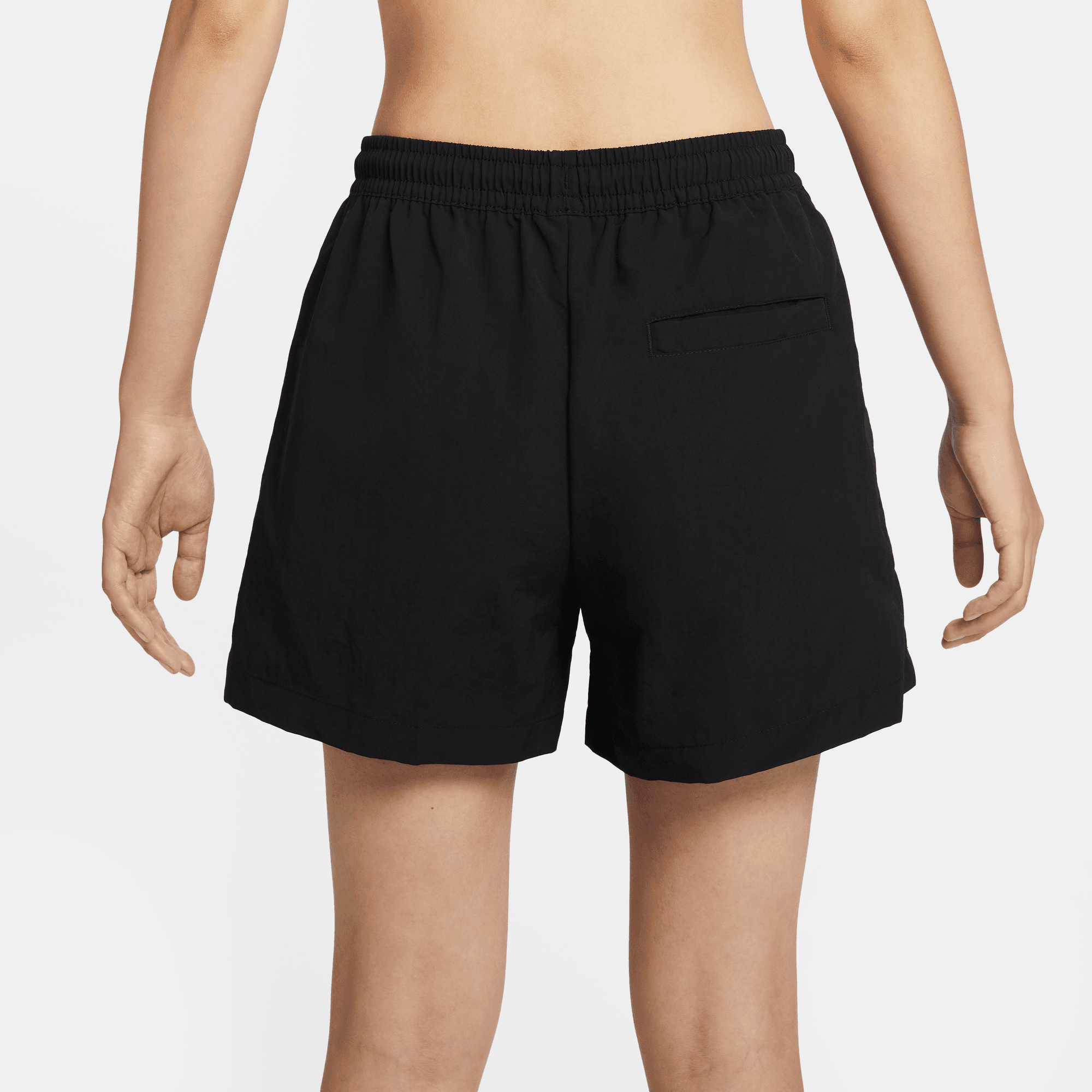 NIKE SPORTSWEAR  EVERYTHING WOVENS WOMEN'S MID-RISE 5" SHORTS