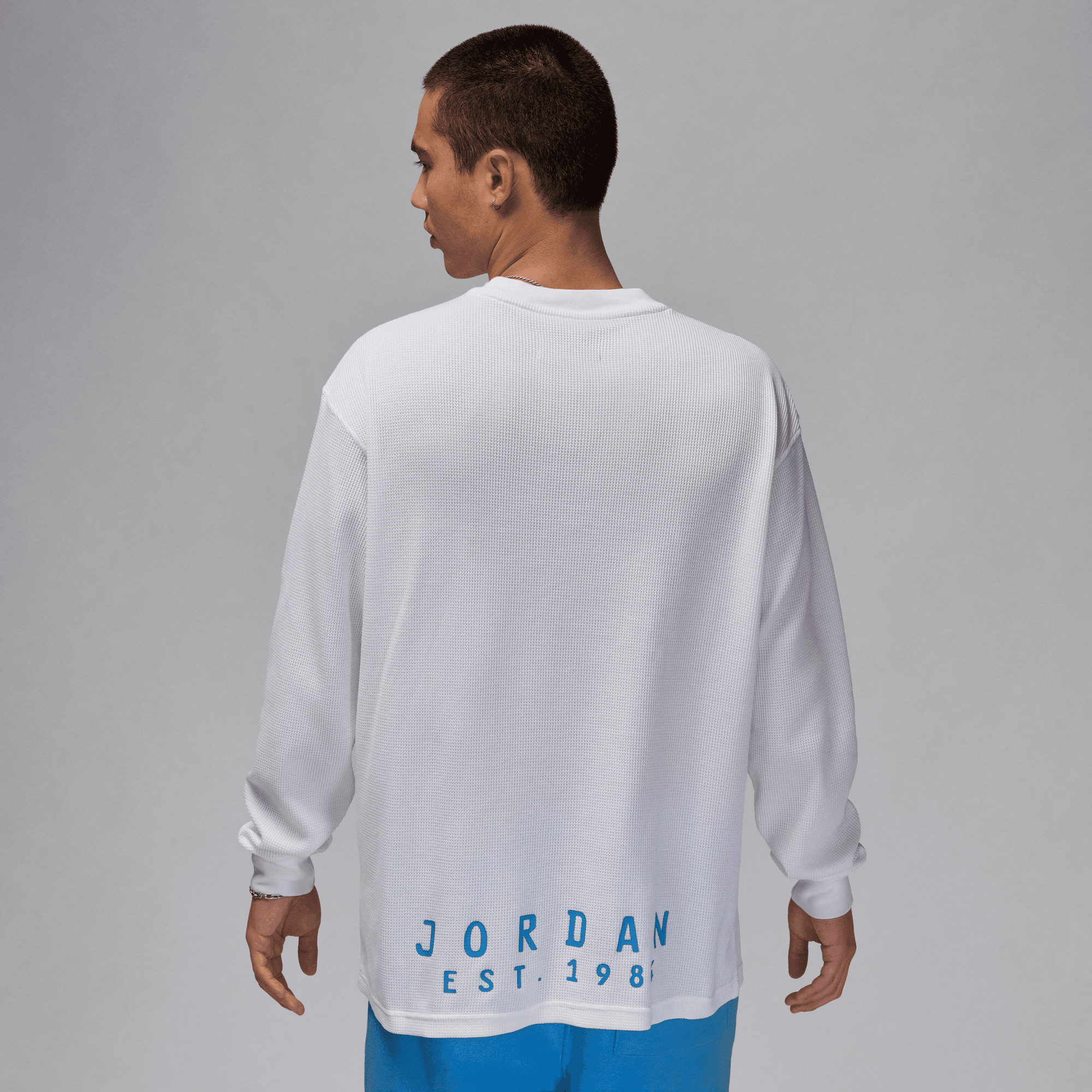 JORDAN ESSENTIALS MEN'S LONG-SLEEVE TOP