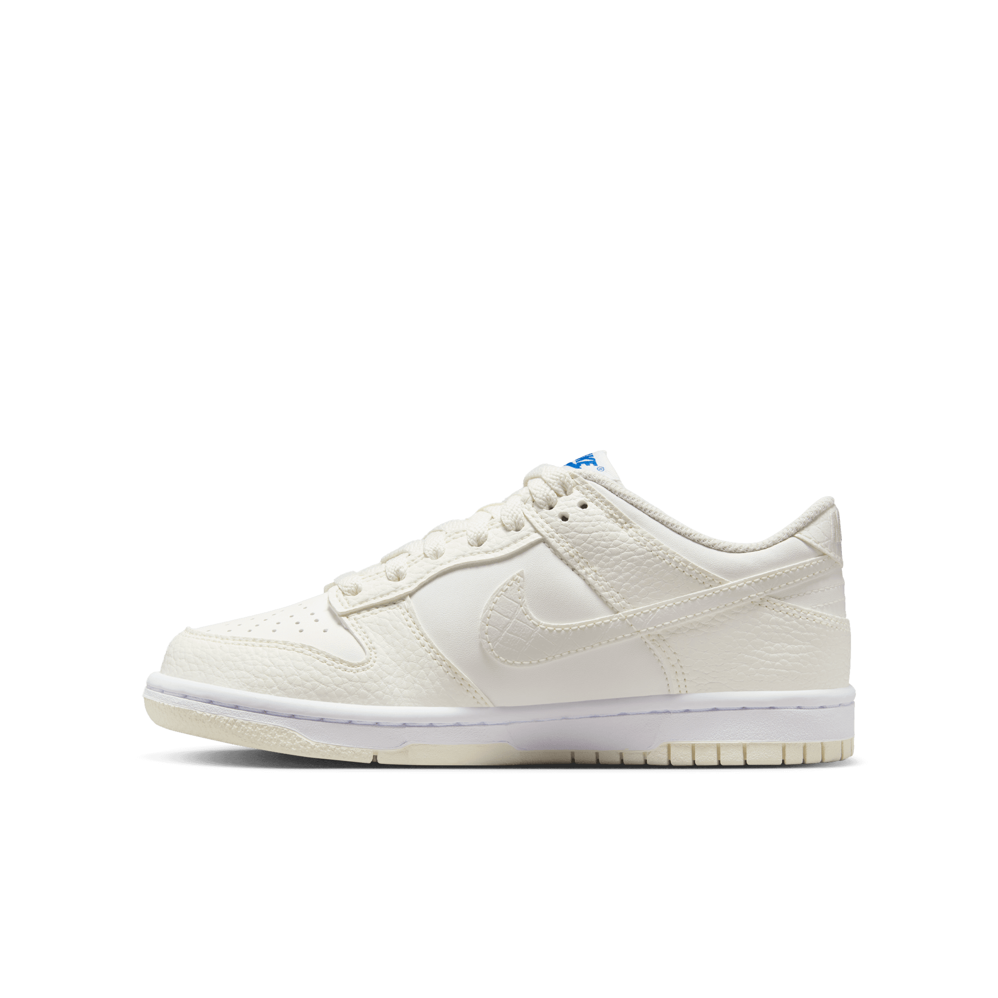 Kids all white nike discount