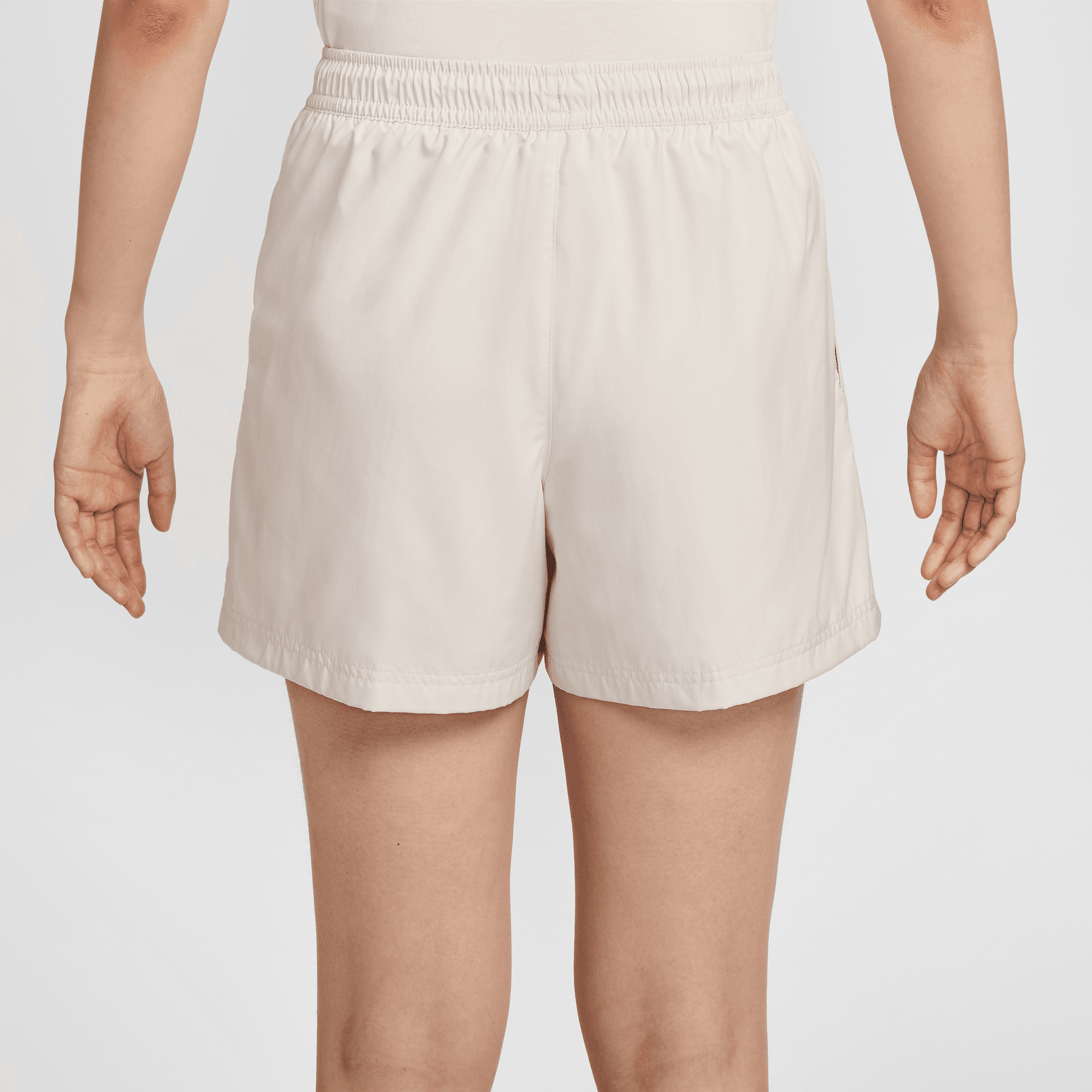 NIKE SPORTSWEAR CLASSIC WOVENS WOMEN'S MID-RISE SHORTS