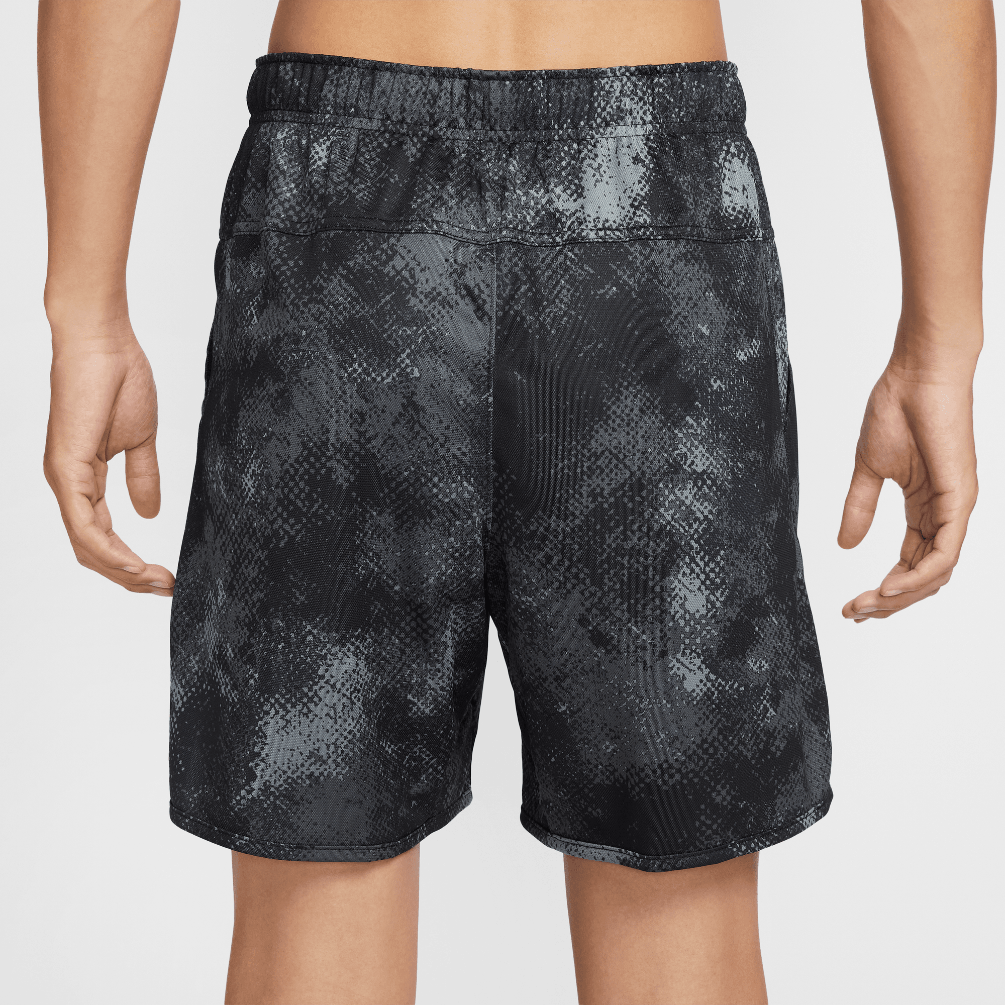 NIKE TOTALITY CAMO MEN'S 7" DRI-FIT UNLINED FITNESS SHORTS