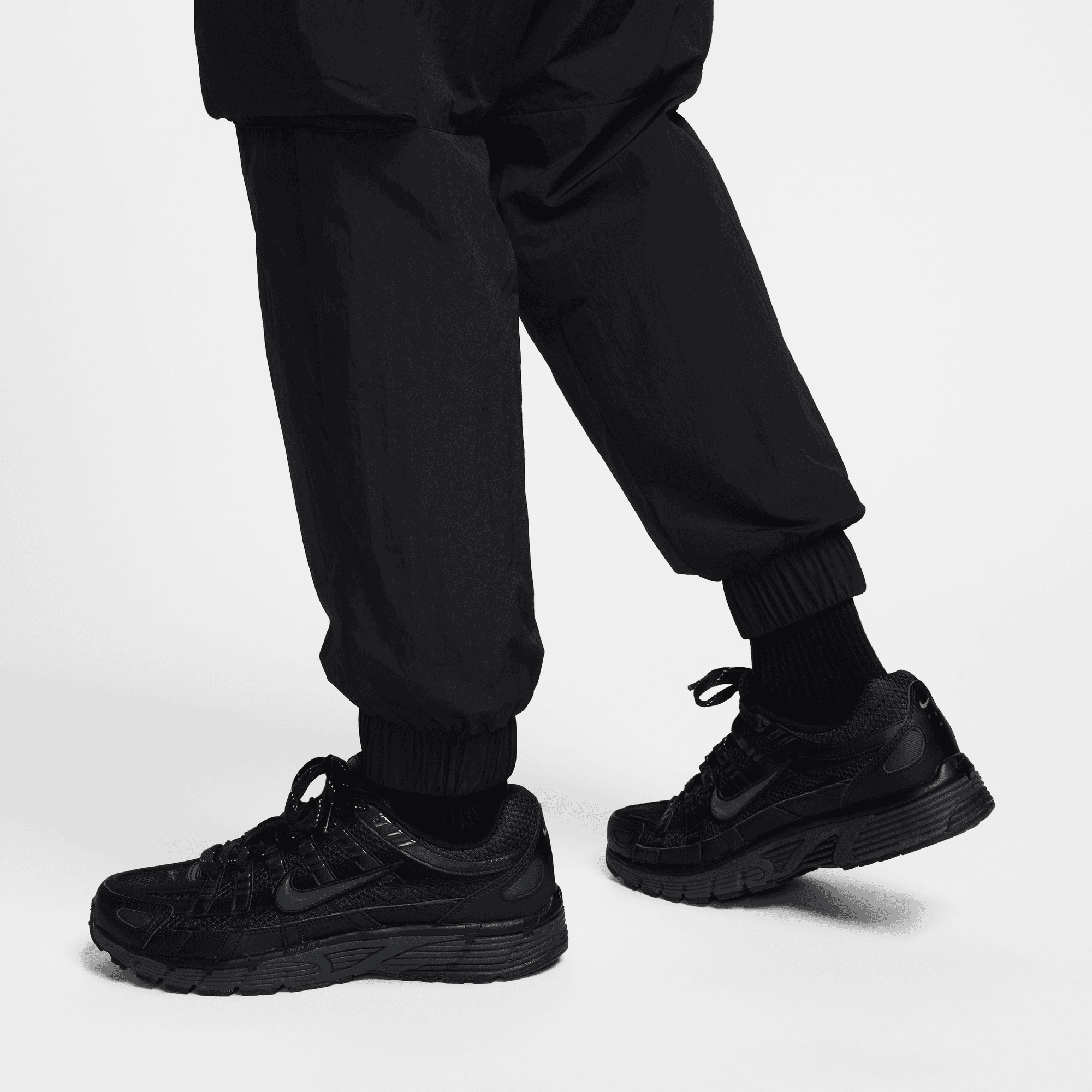 NIKE TECH MEN'S WOVEN CARGO PANTS BLACK/BLACK – Park Access