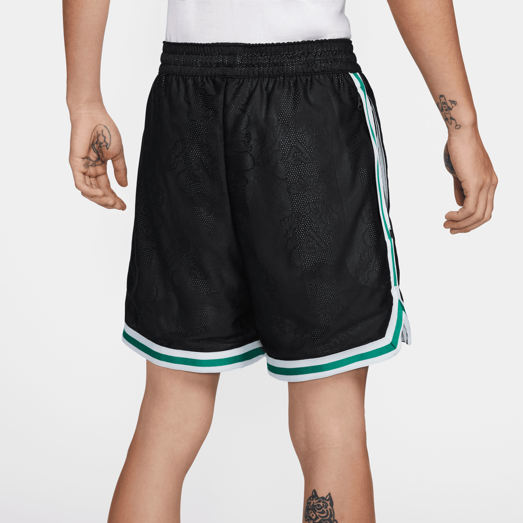 GIANNIS MENS 6" DRI-FIT DNA BASKETBALL SHORTS