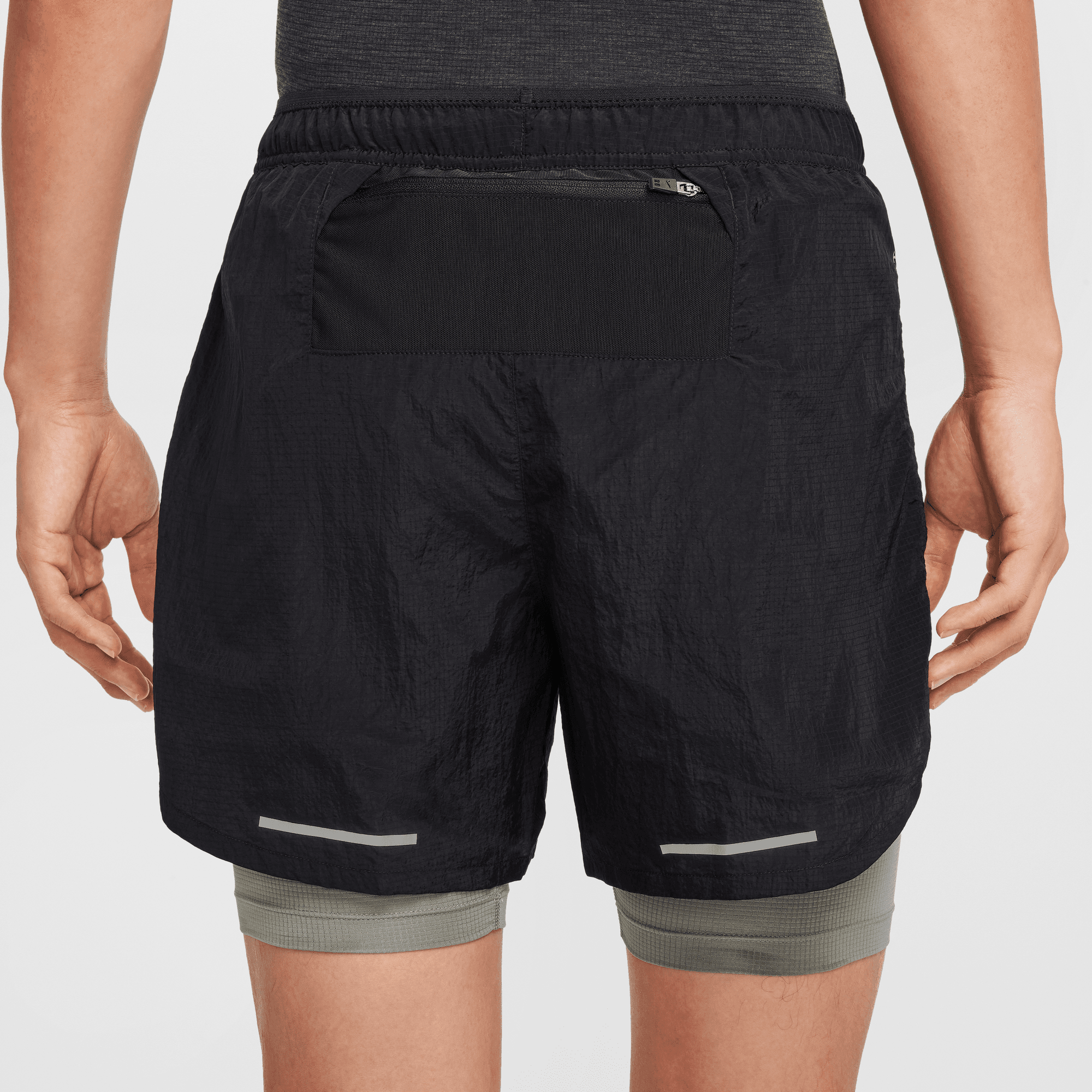 NIKE STRIDE RUNNING DIVISION MEN'S 5" DRI-FIT WATER-REPELLENT 2-IN-1 RUNNING SHORTS