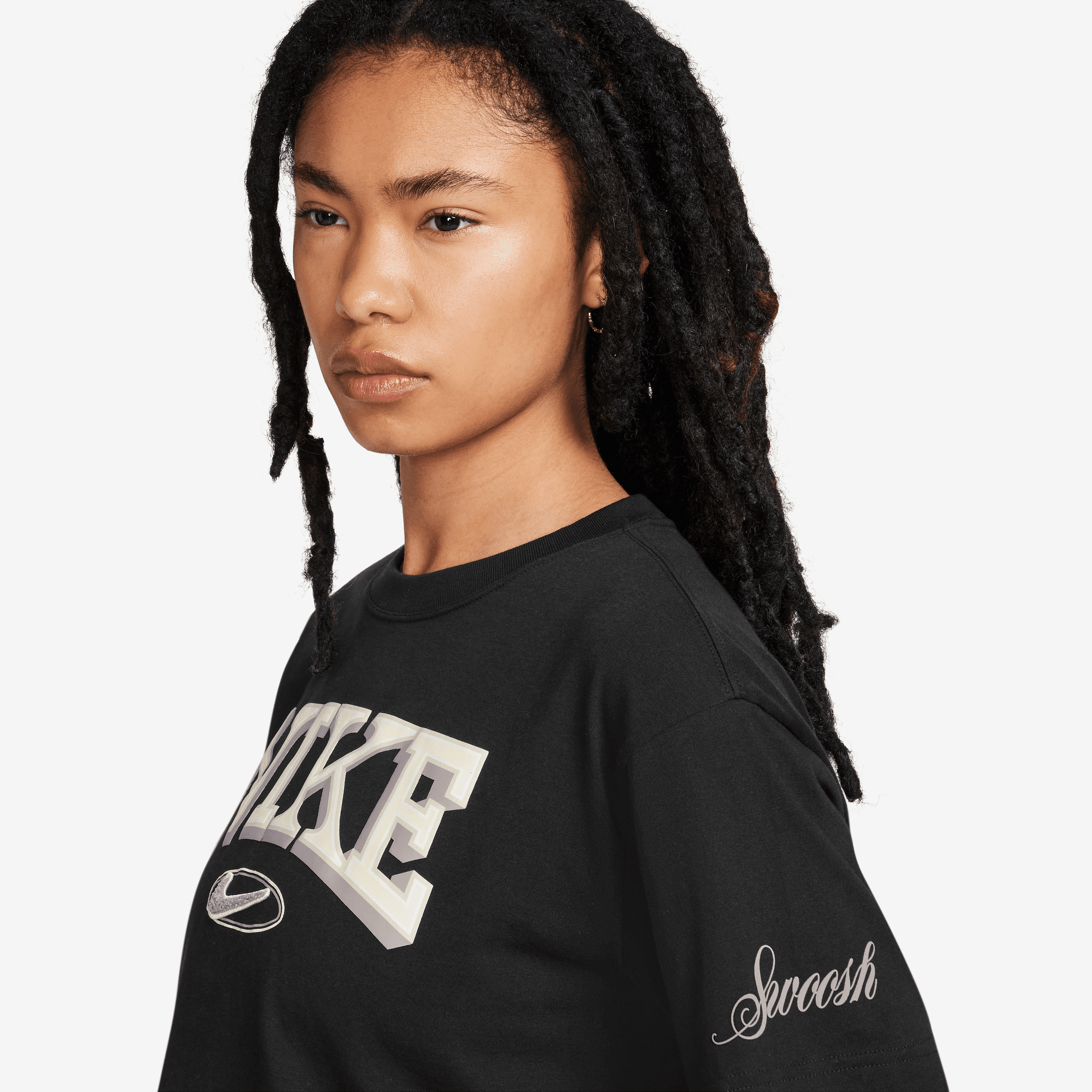 NIKE SPORTSWEAR WOMEN'S LOOSE SHORT-SLEEVED CROPPED T-SHIRT