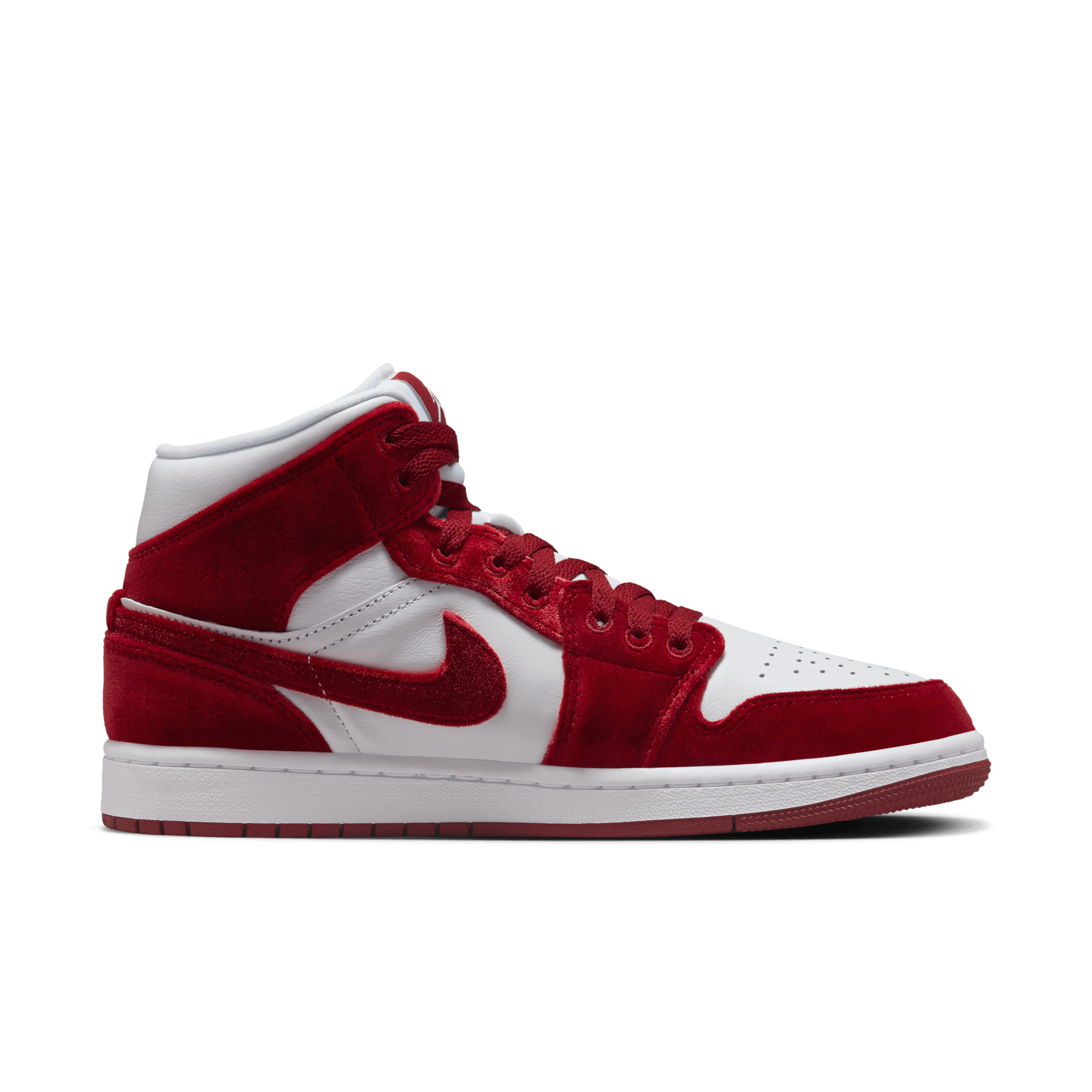 AIR JORDAN 1 MID SE WOMEN'S SHOES