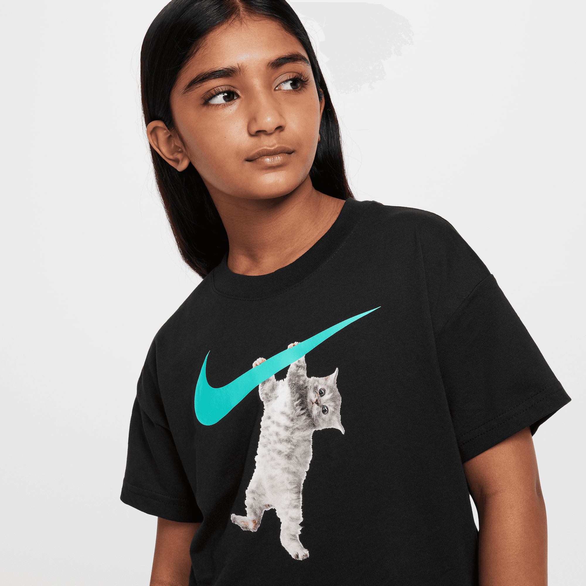 NIKE SPORTSWEAR BIG KIDS (GIRLS) T-SHIRT