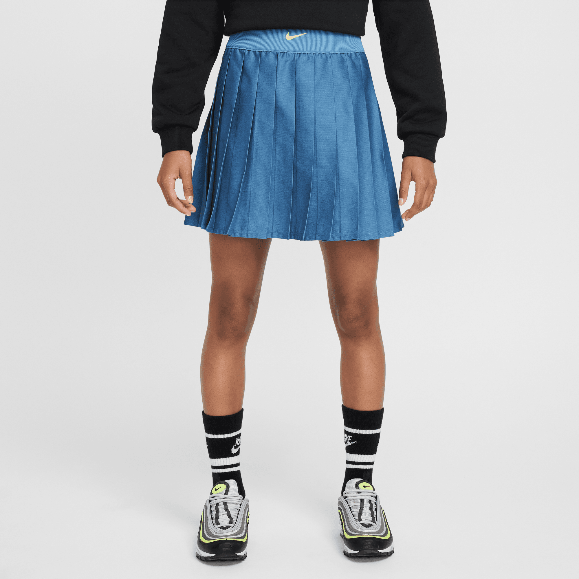 NIKE SPORTSWEAR GIRLS PLEATED SKIRT