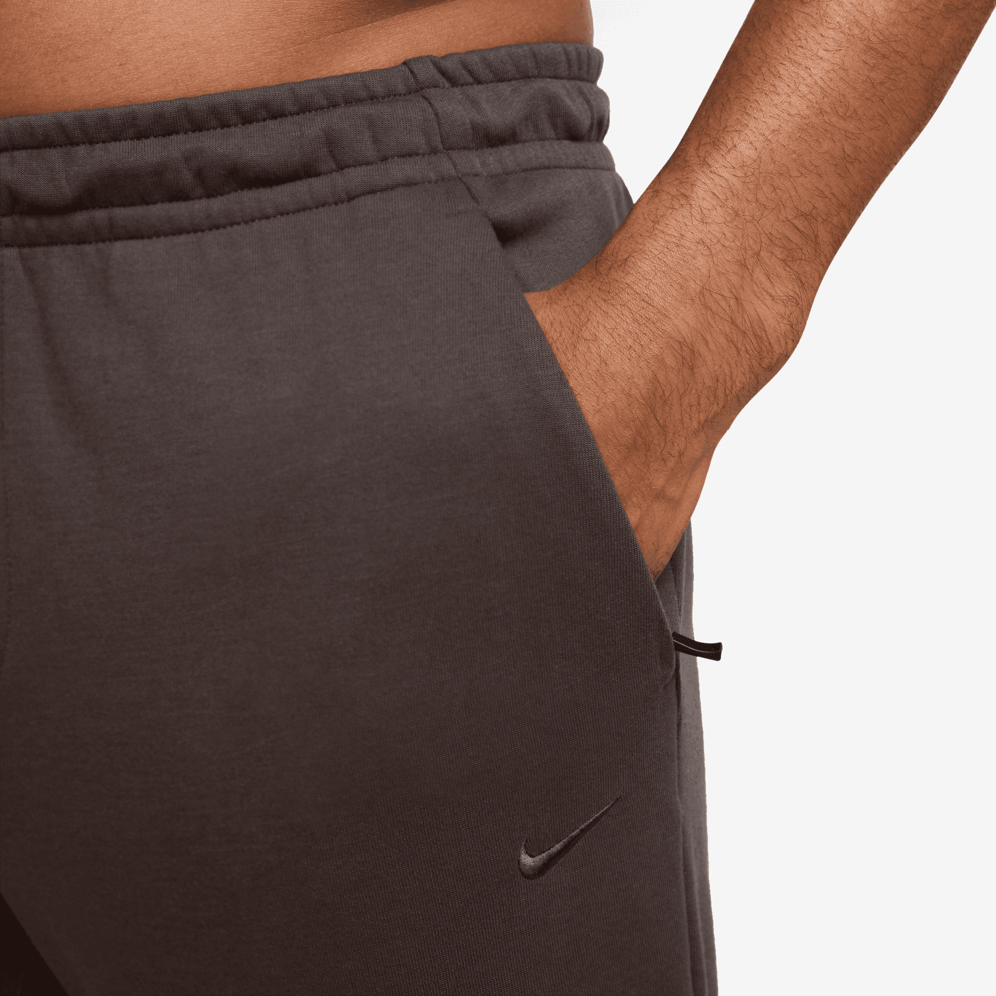 NIKE PRIMARY FLEECE MEN'S DRI-FIT UV TAPERED PERFORMANCE PANTS