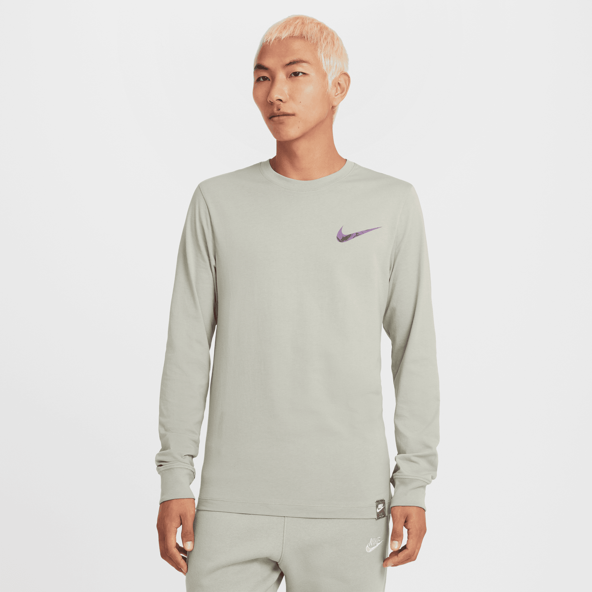 NIKE SPORTSWEAR CLUB LONG-SLEEVE T-SHIRT