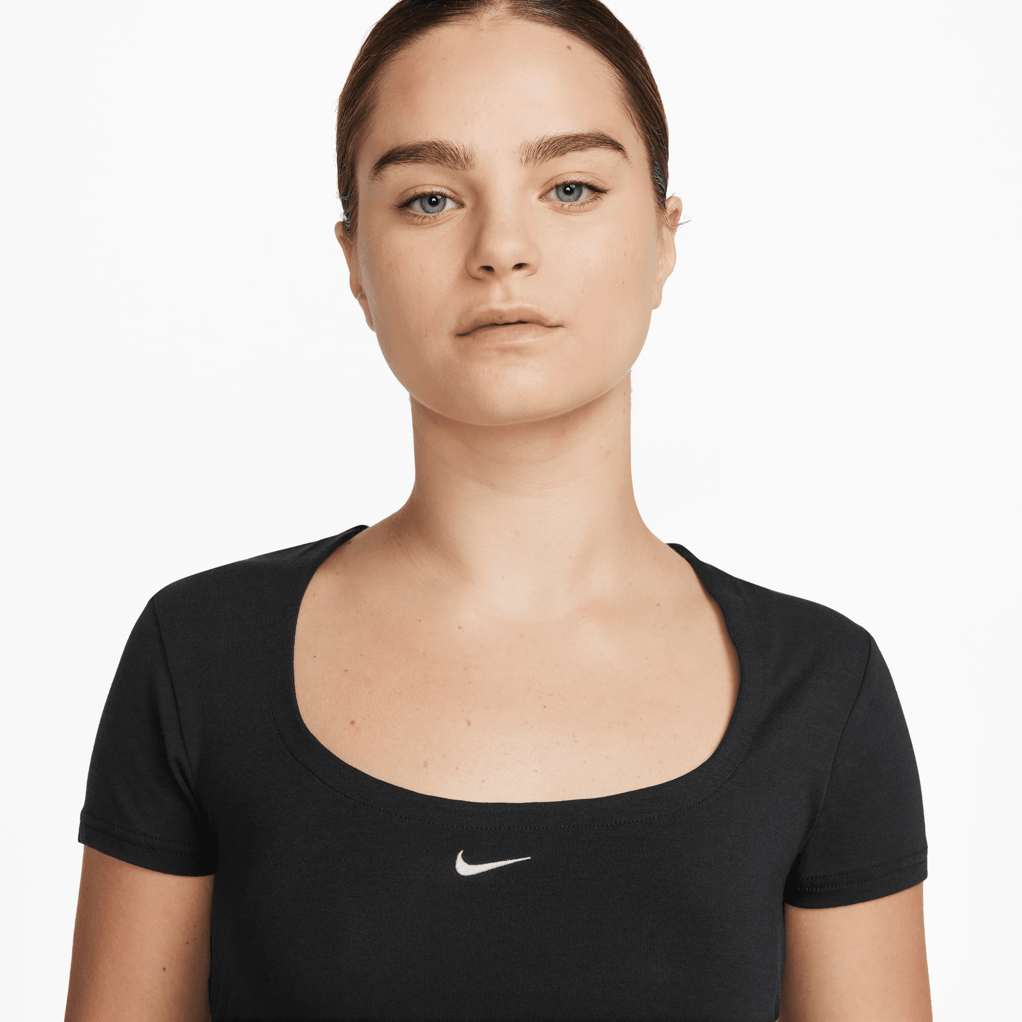 AS WOMENS NSW NIKE CHLL SS SQUARE NECK TOP