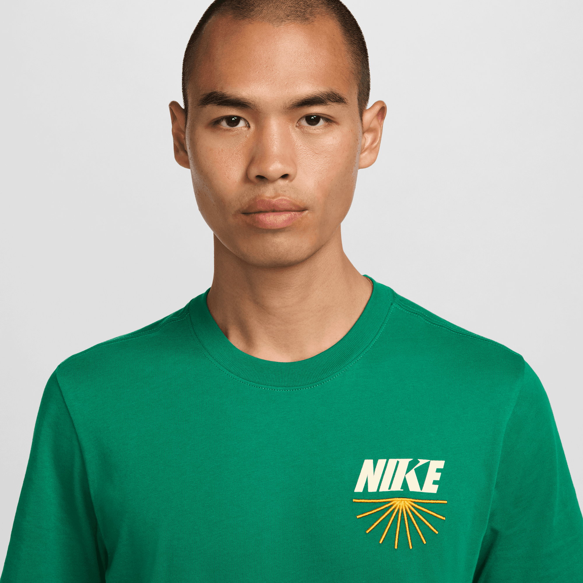 NIKE SPORTSWEAR MEN'S TEE