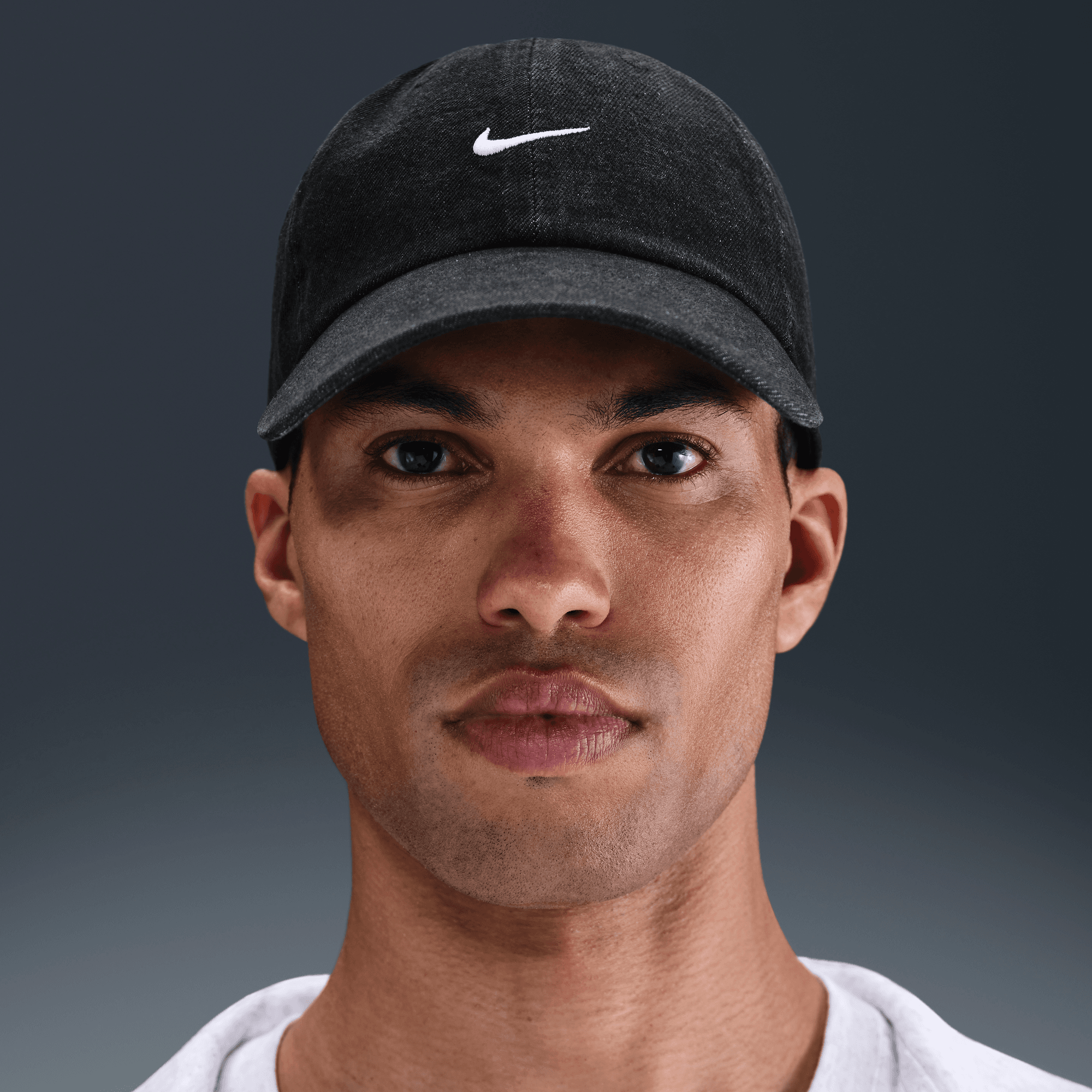NIKE CLUB UNSTRUCTURED DENIM CAP