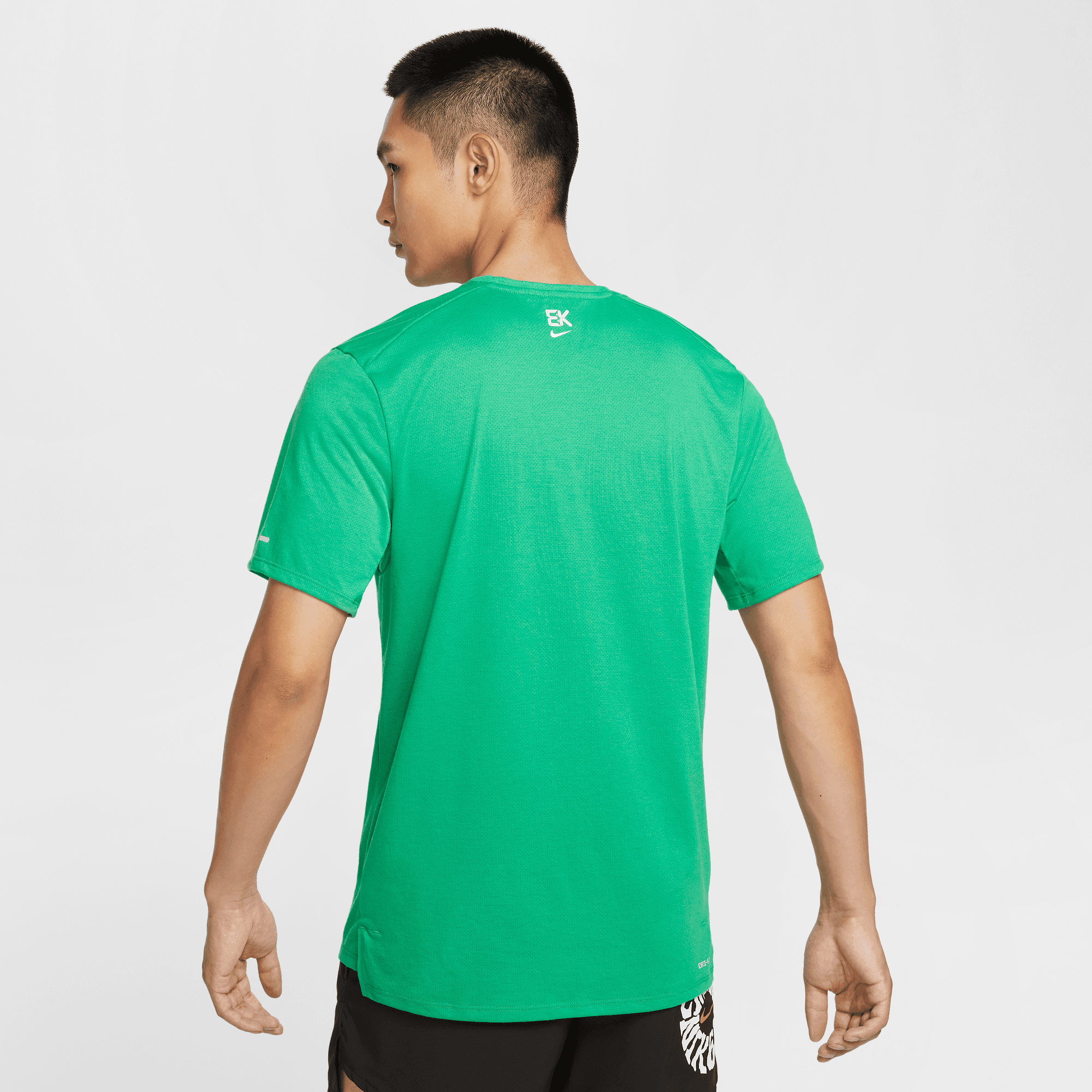 NIKE RISE 365 "KIPCHOGE" MEN'S DRI-FIT SHORT-SLEEVE RUNNING TOP