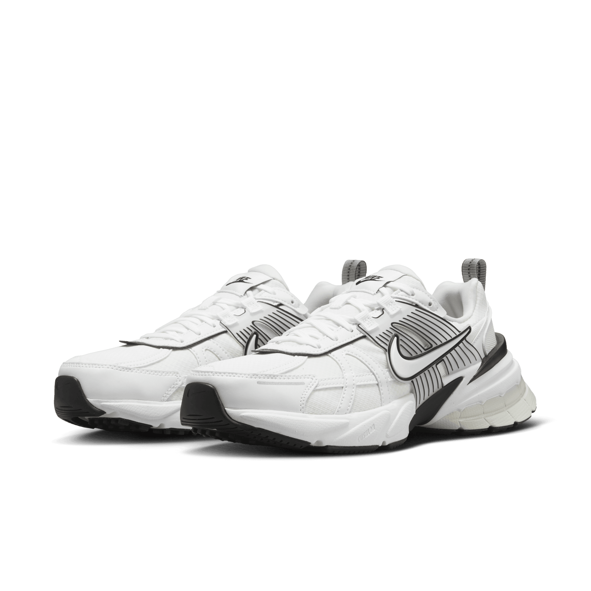 NIKE V2K RUN WOMEN'S SHOES