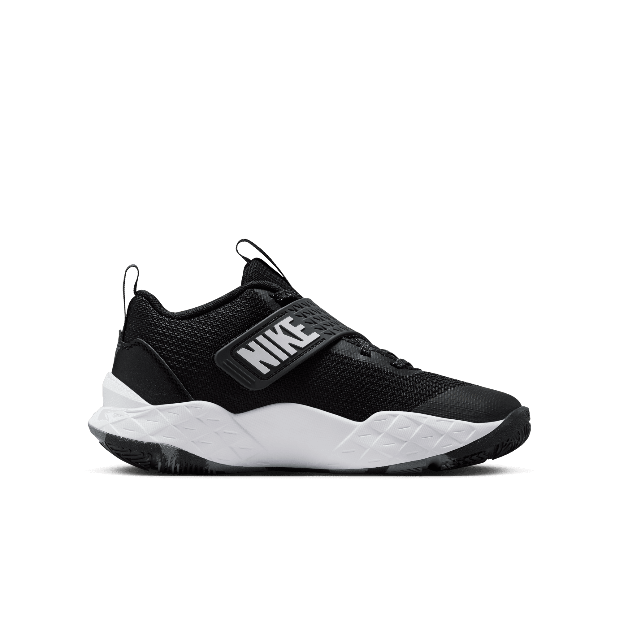 NIKE TEAM HUSTLE D 12 BIG KIDS' BASKETBALL SHOES