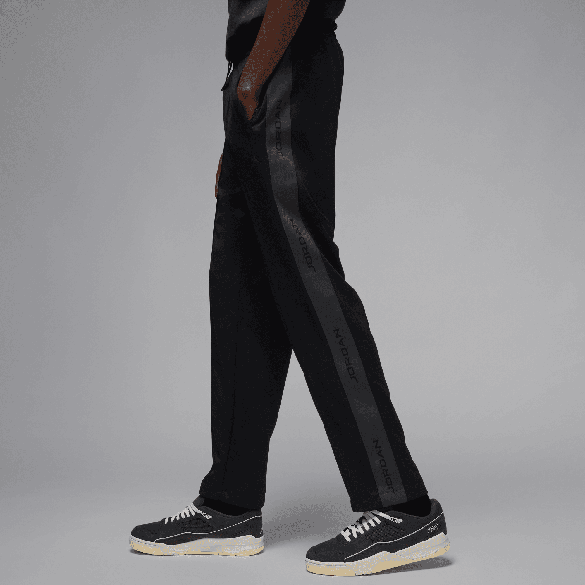 JORDAN ESSENTIALS MEN'S TRACKSUIT PANTS