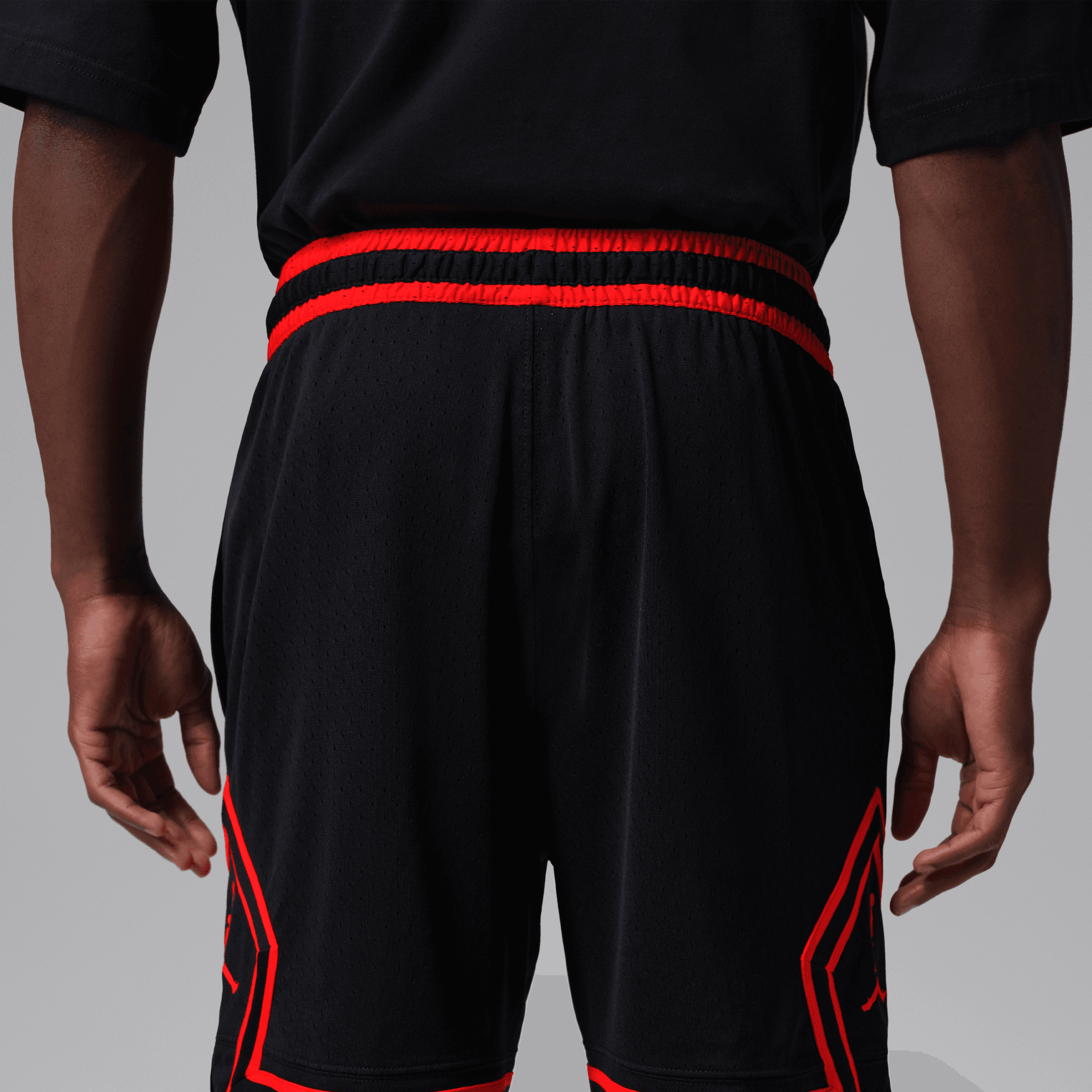 JORDAN SPORT MEN'S DRI-FIT MESH DIAMOND SHORTS