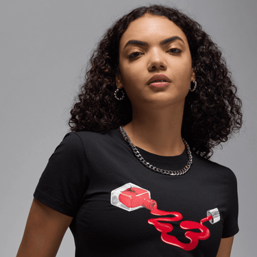 JORDAN WOMEN'S GRAPHIC T-SHIRT