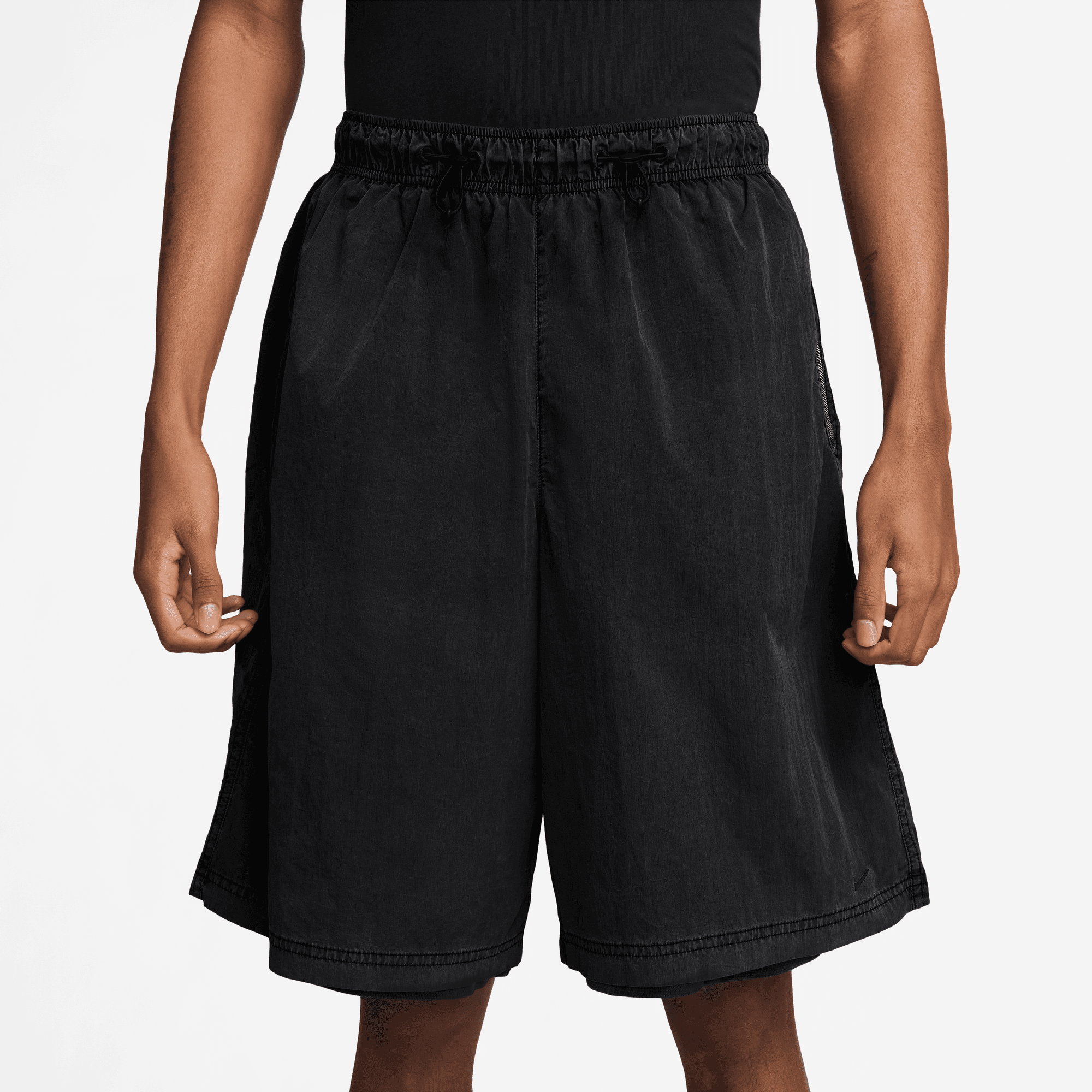 NIKE TECH MEN'S WOVEN SHORTS