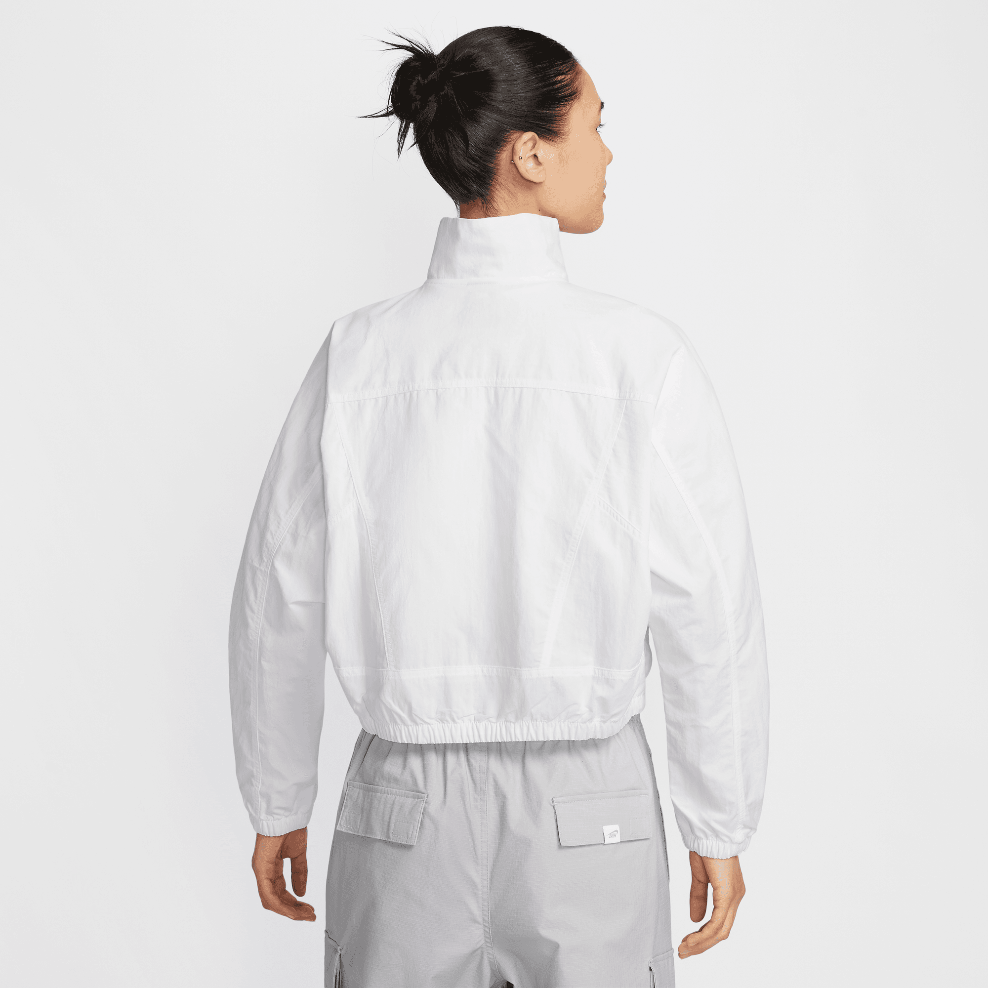 NIKE SPORTSWEAR EVERYTHING WOVENS WOMEN'S OVERSIZED REPEL UV PROTECTION JACKET