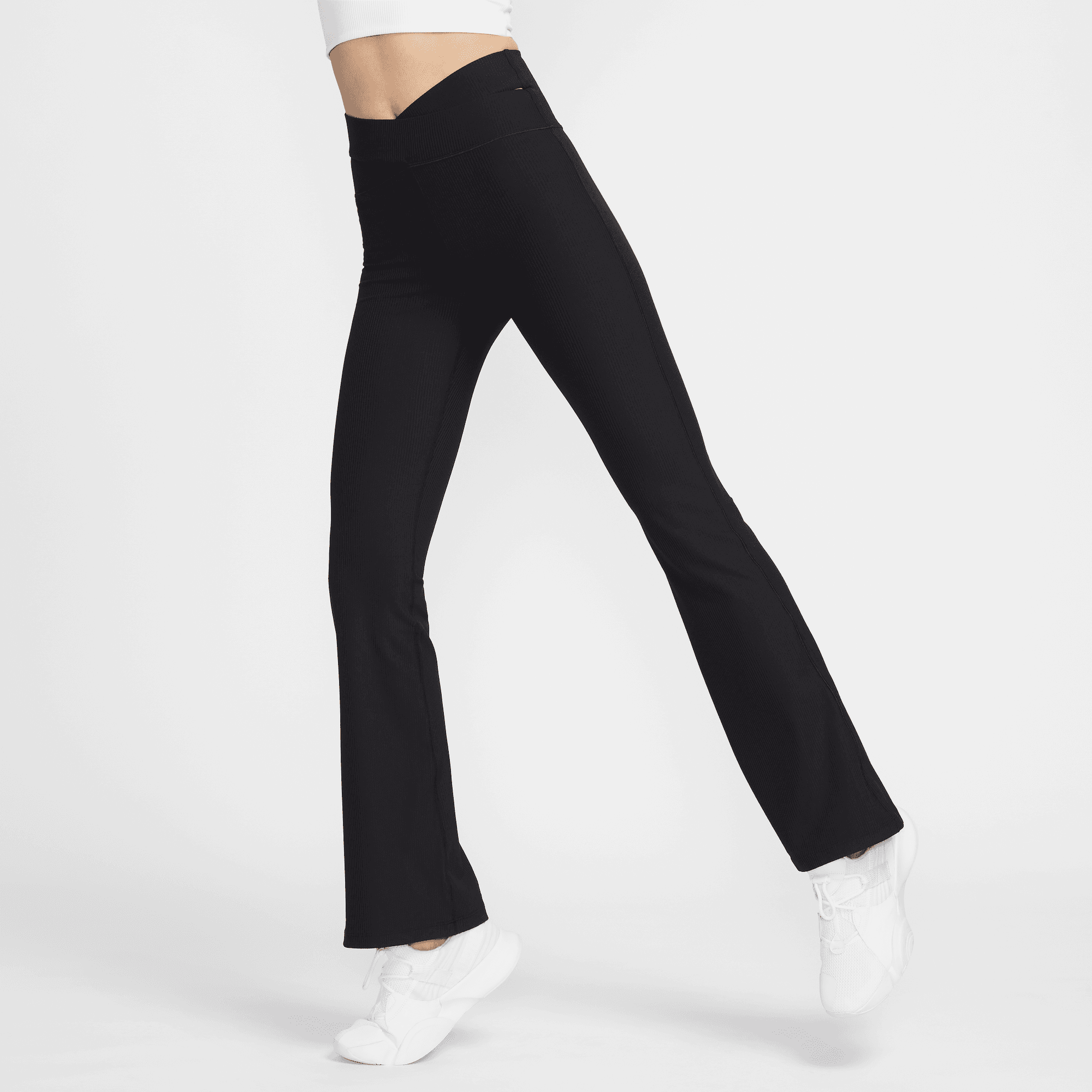 NIKE ZENVY RIB WOMEN'S GENTLE-SUPPORT HIGH-WAISTED FLARED LEGGINGS