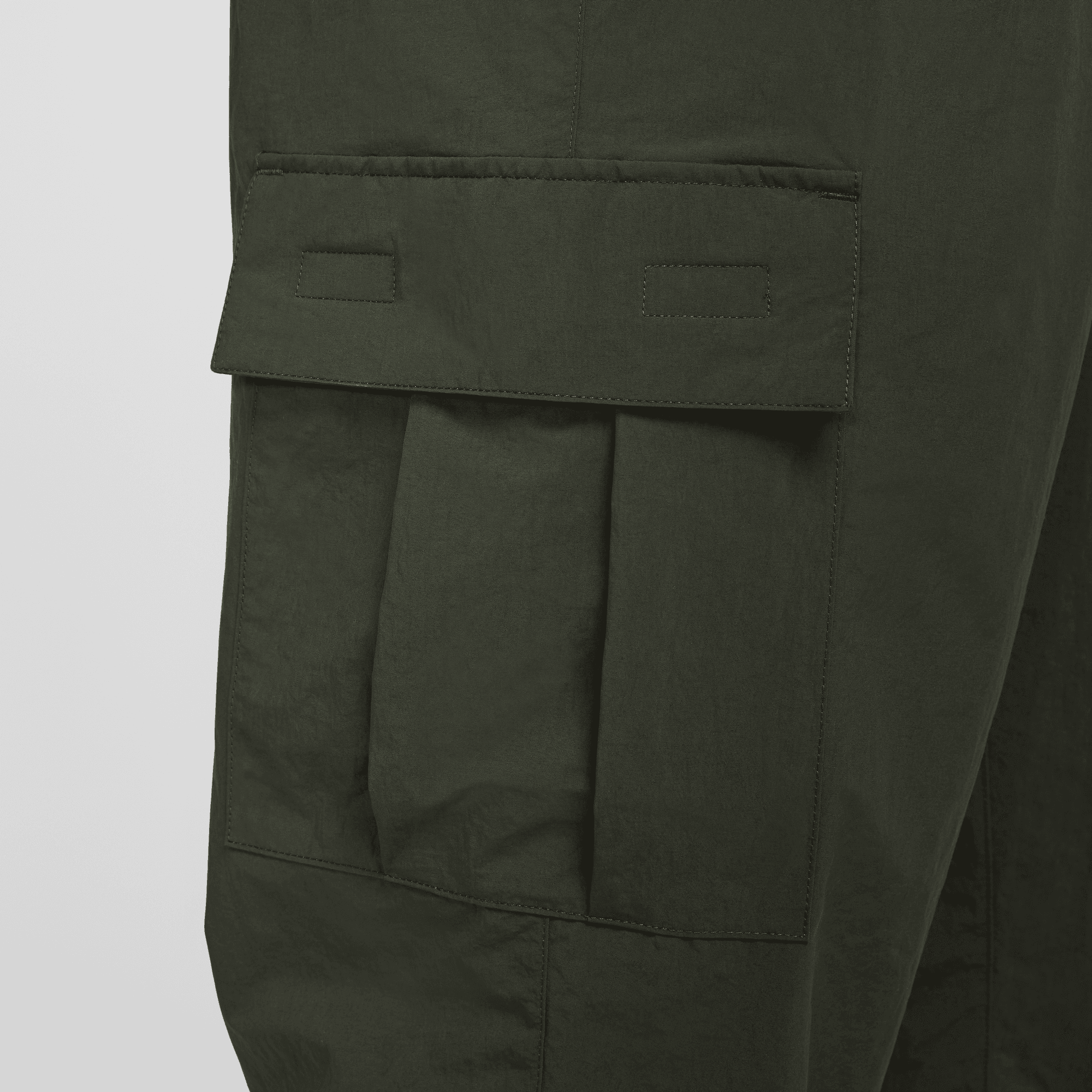 NIKE CLUB MEN'S WOVEN CARGO PANTS