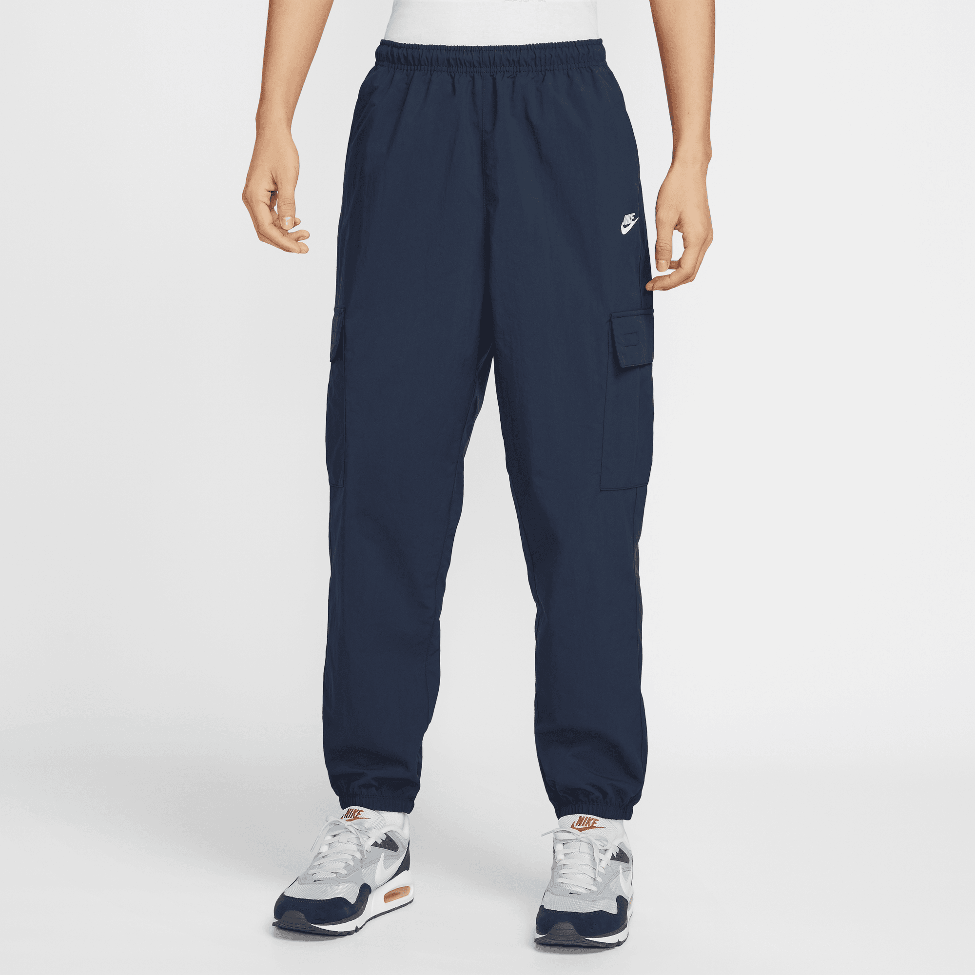 NIKE CLUB MEN'S WOVEN CARGO PANTS