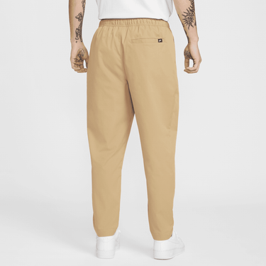 NIKE CLUB MEN'S WOVEN TAPERED PANTS