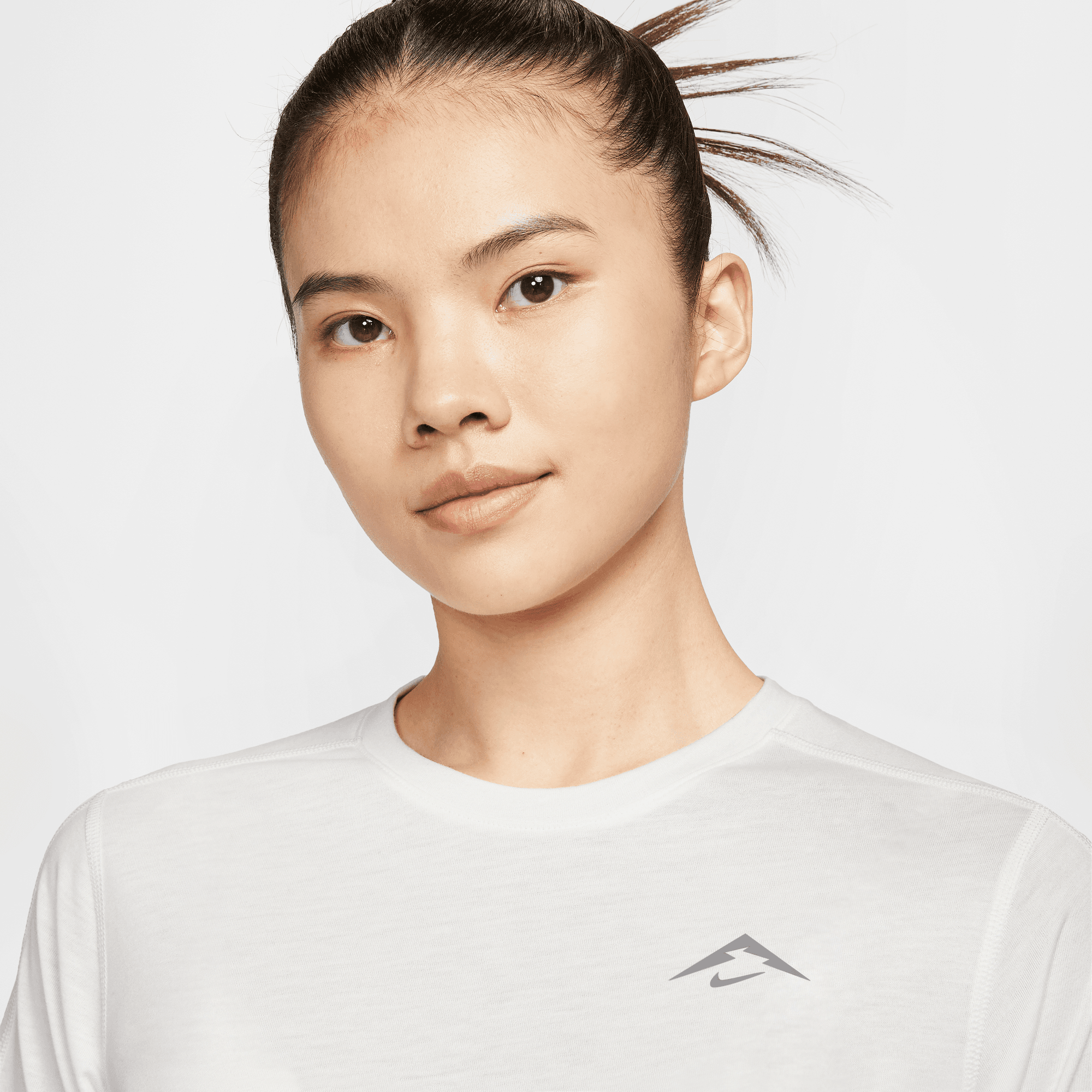 NIKE TRAIL WOMEN'S DRI-FIT SHORT-SLEEVE RUNNING TOP