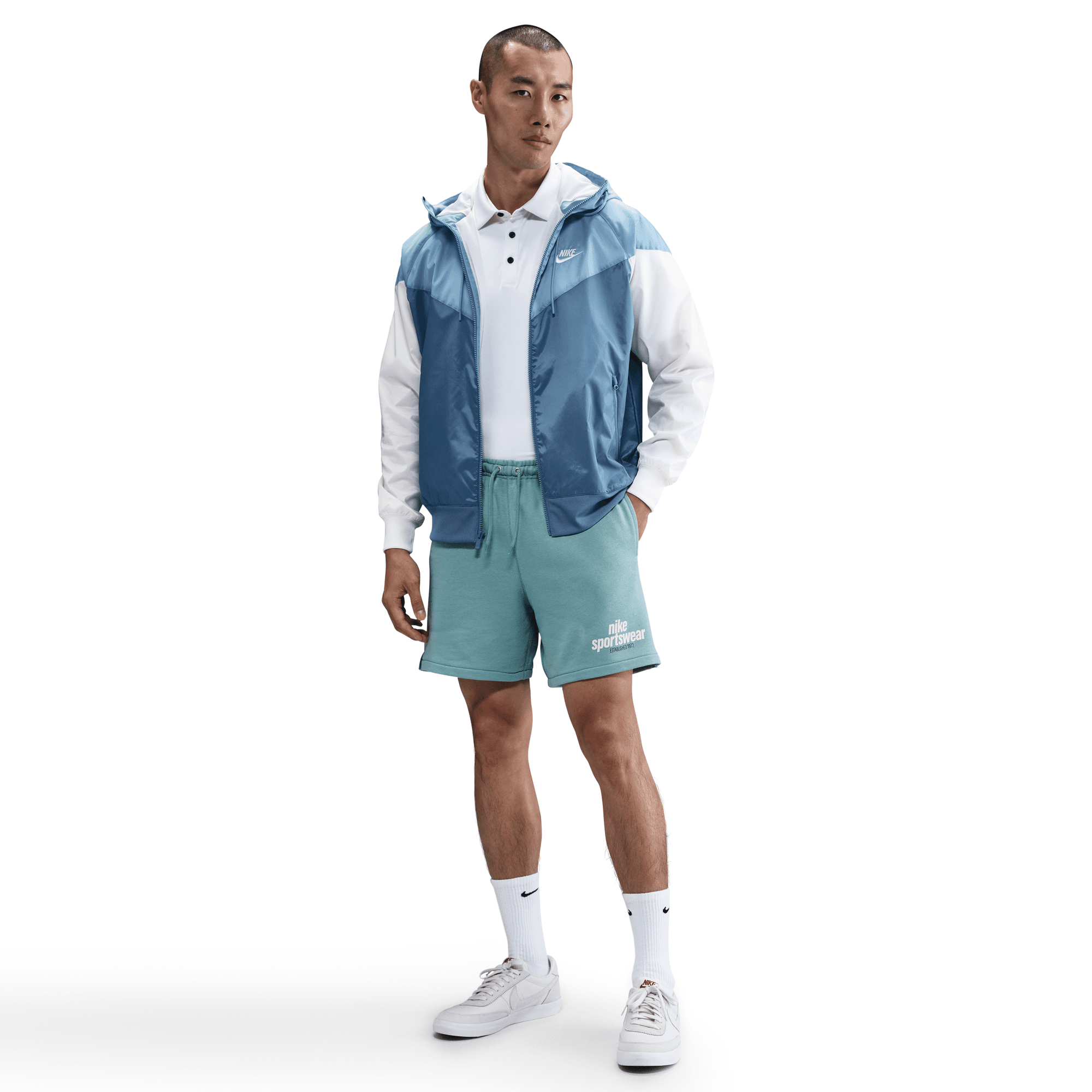 NIKE CLUB MEN'S FRENCH TERRY FLOW SHORTS