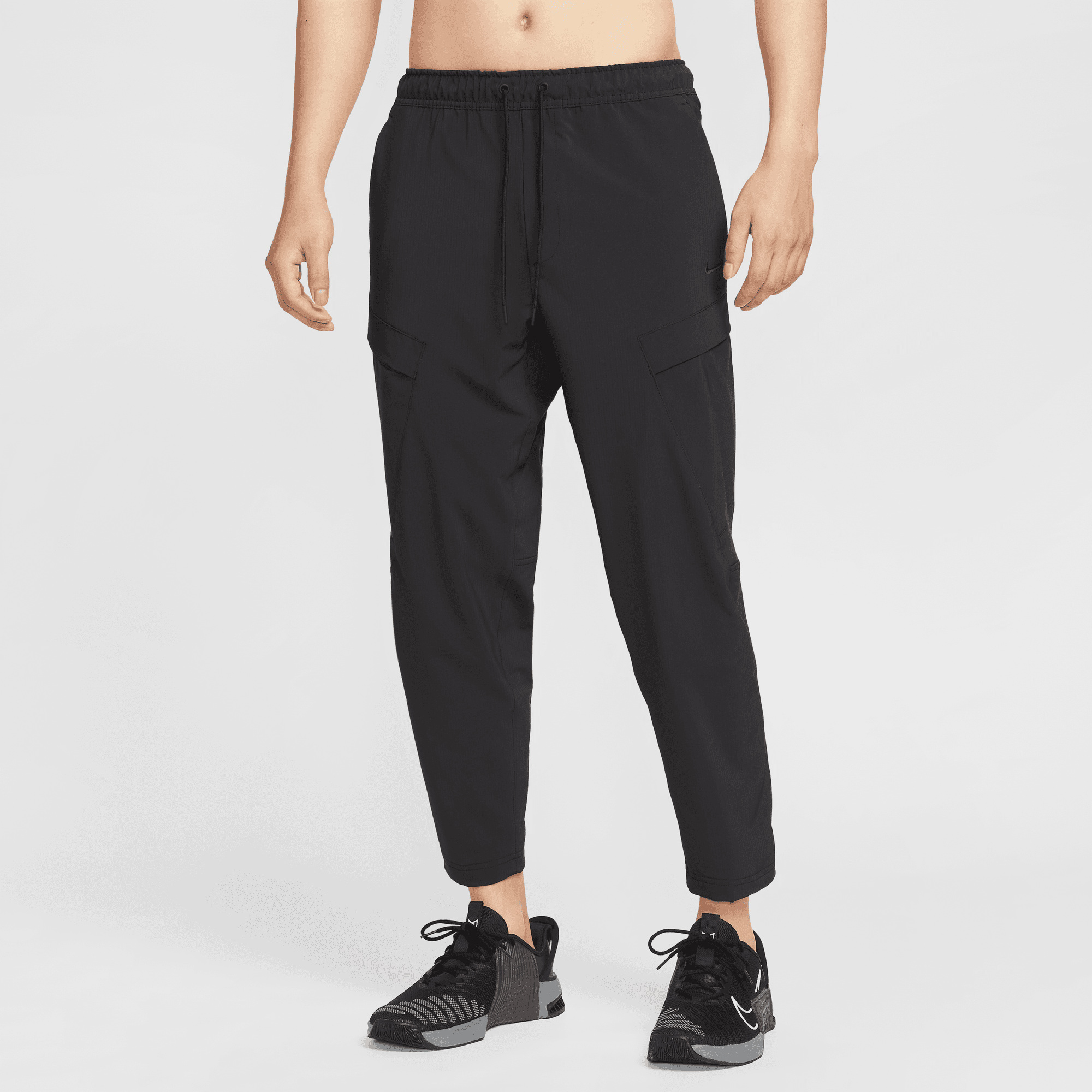 NIKE UNLIMITED MEN'S DRI-FIT VERSATILE CARGO PANTS