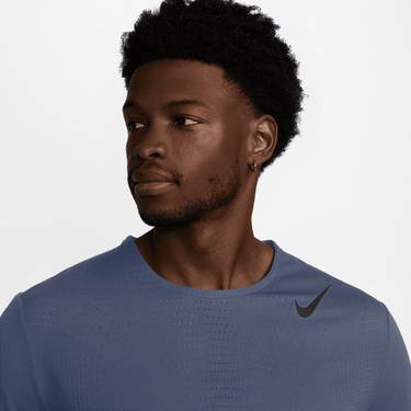 NIKE AEROSWIFT MEN'S DRI-FIT ADV SHORT-SLEEVE RUNNING TOP