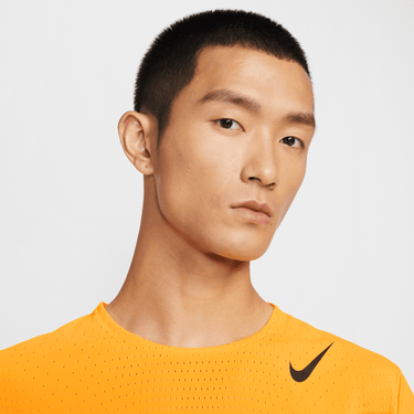 NIKE AEROSWIFT MEN'S DRI-FIT ADV SHORT-SLEEVE RUNNING TOP