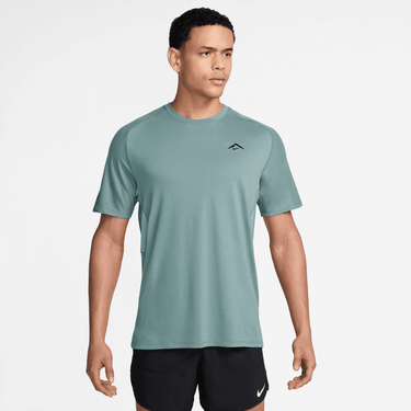 NIKE SOLAR CHASE MEN'S DRI-FIT ADV SHORT-SLEEVE RUNNING TOP