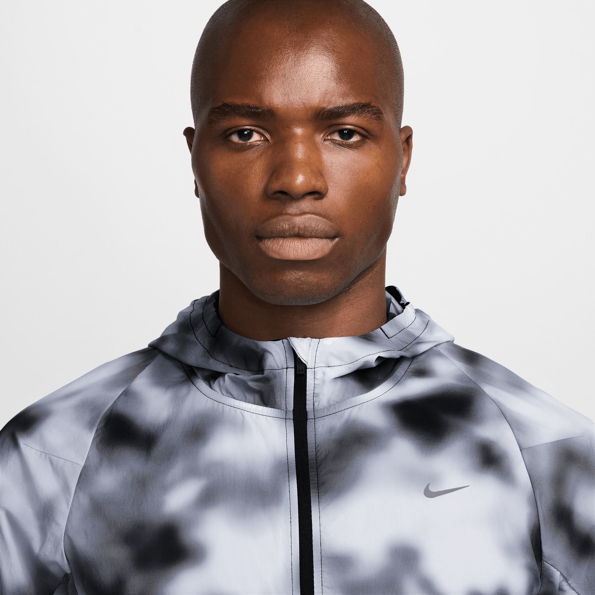 NIKE RUNNING DIVISION MEN'S UV RUNNING JACKET