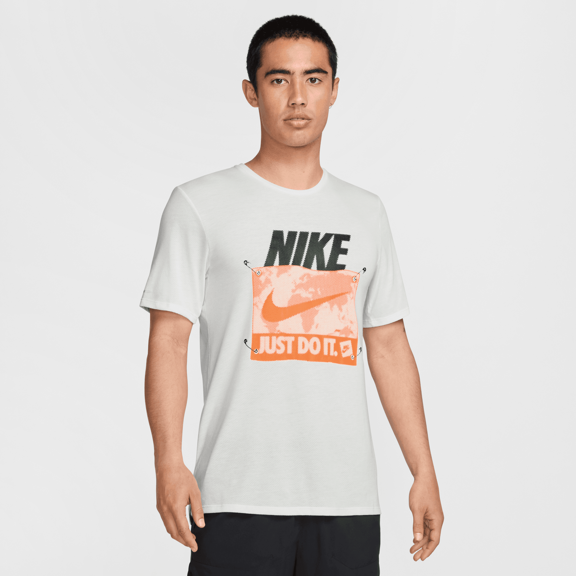 NIKE RISE 365 RUN ENERGY MEN'S DRI-FIT RUNNING SHORT-SLEEVE TOP