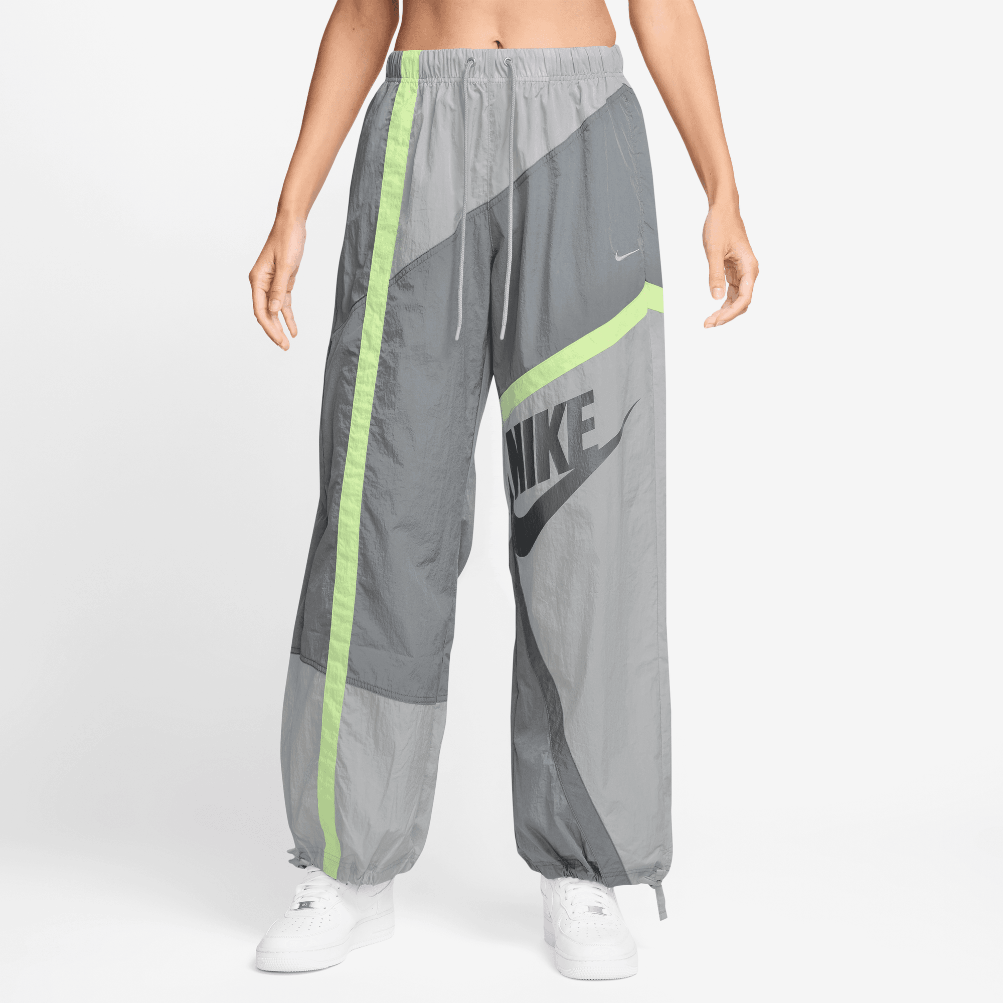 NIKE SPORTSWEAR WOMEN'S MID-RISE LOOSE WOVEN OPEN-HEM PANTS
