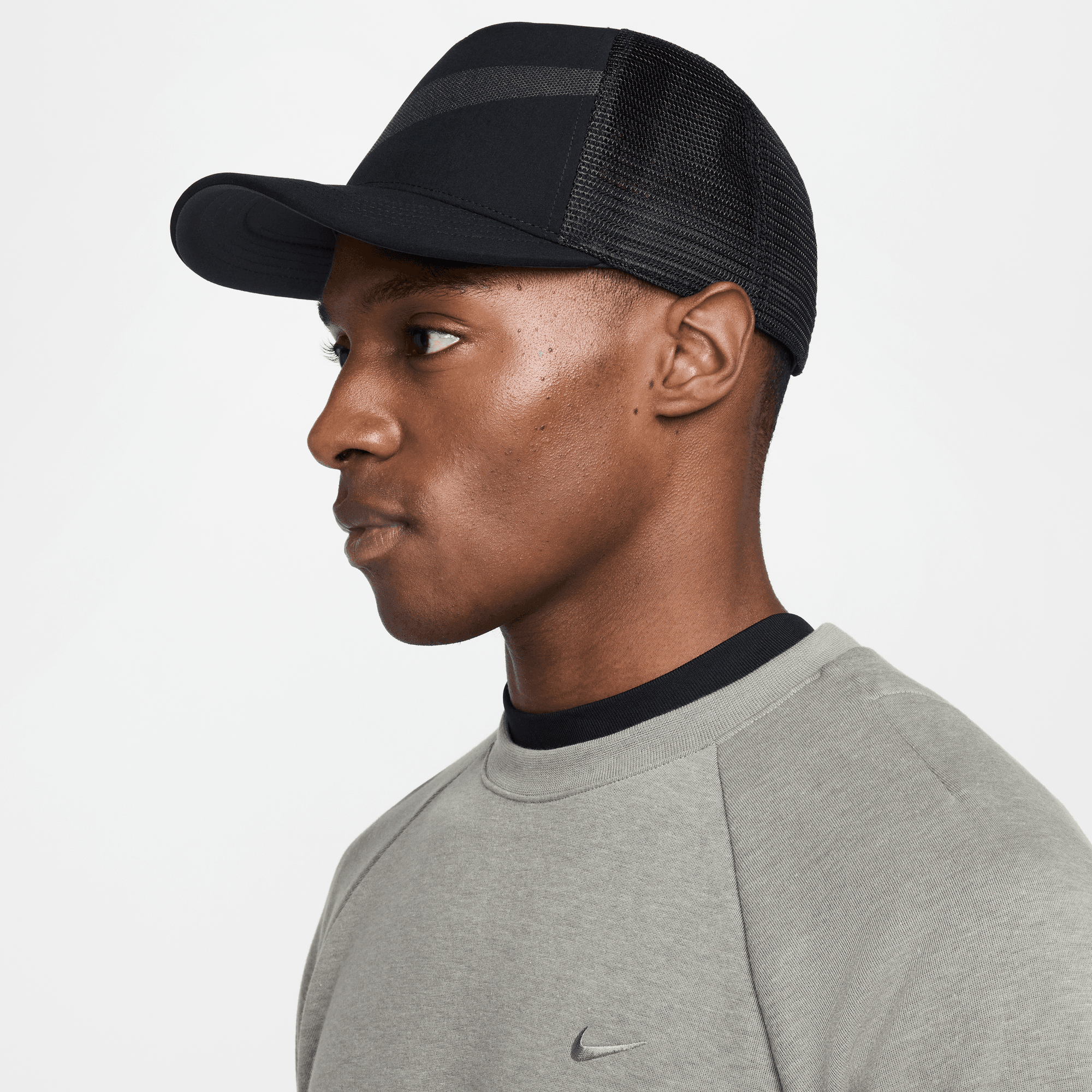 NIKE RISE DRI-FIT TRUCKER CAP